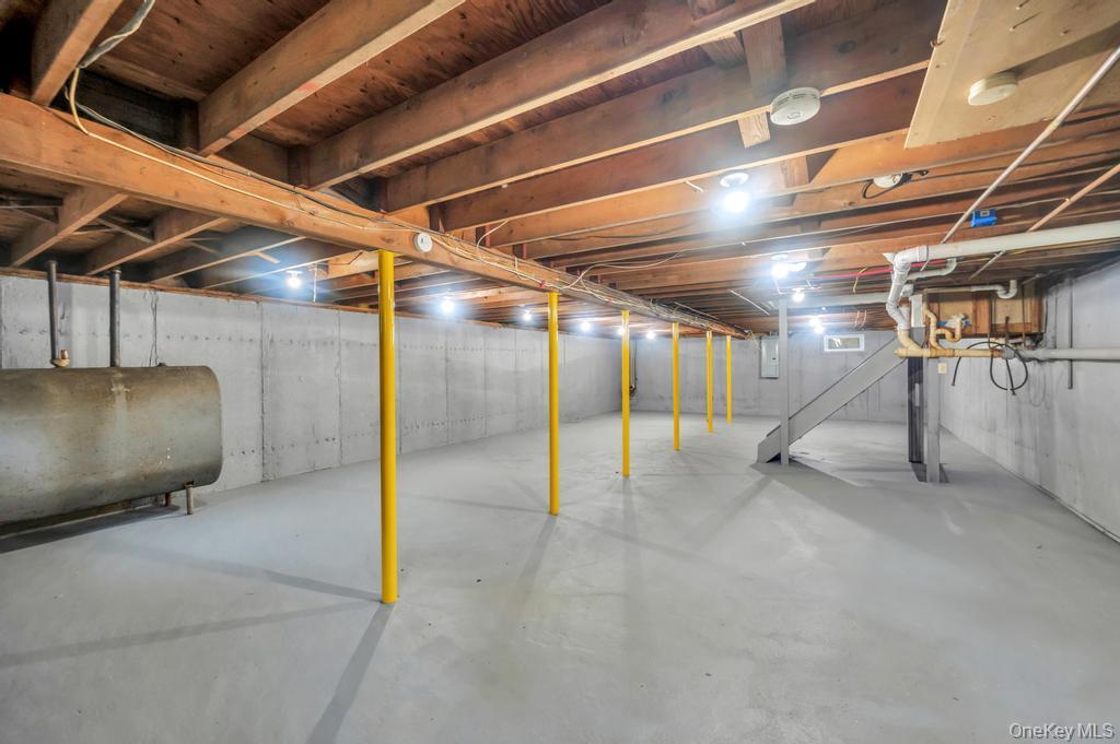 #12 photo, 118 S 31st Street, サフォーク郡 Wyandanch , NY 11798