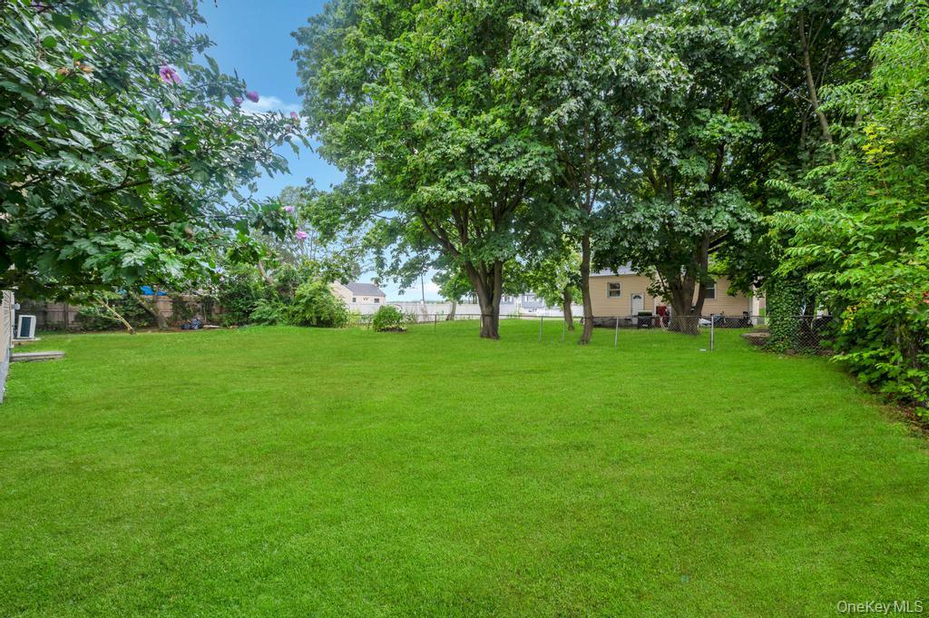 #17 photo, 118 S 31st Street, サフォーク郡 Wyandanch , NY 11798