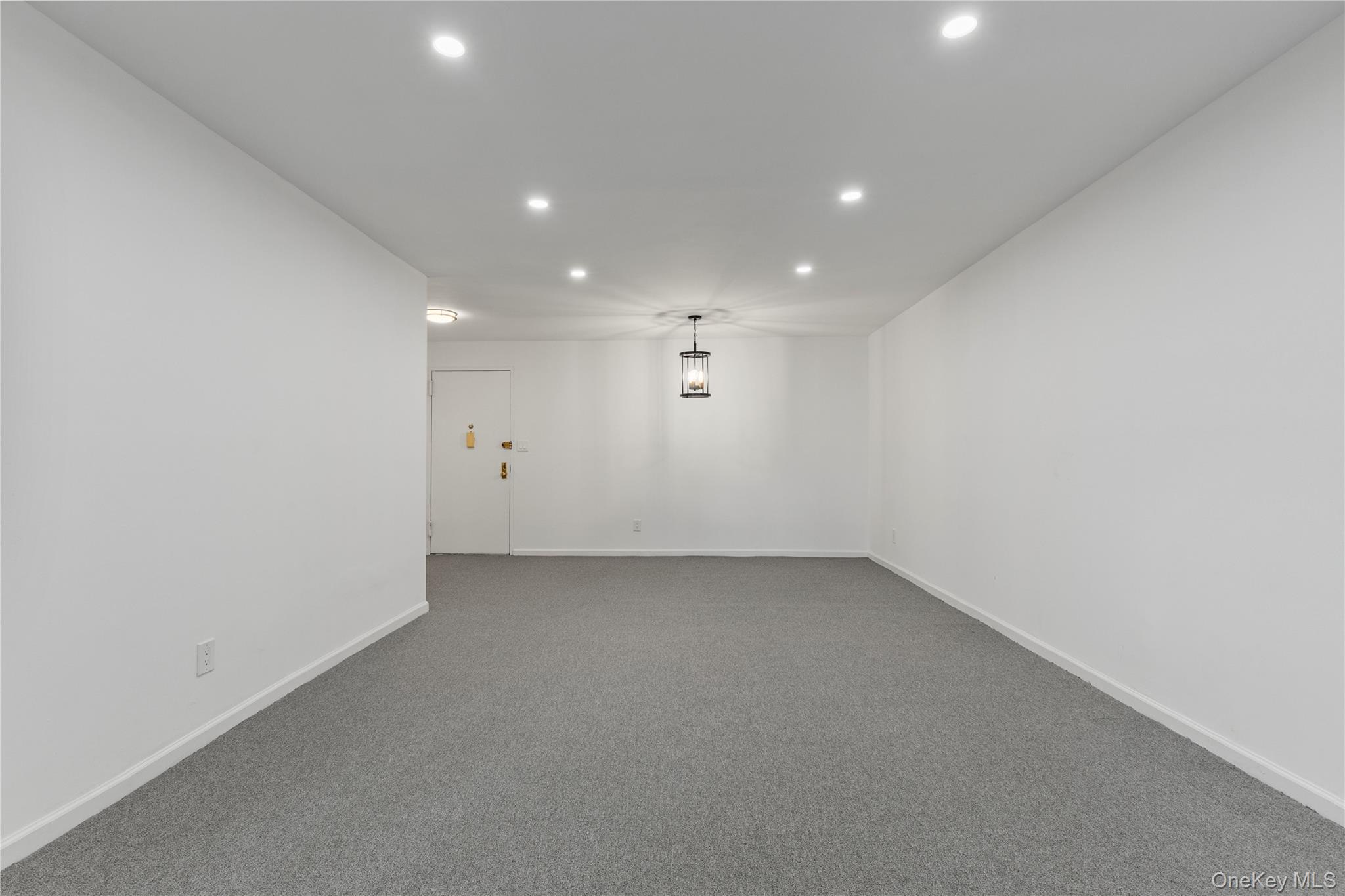 #10 photo, 740 E Broadway, ナッソー郡 Long Beach , NY 11561