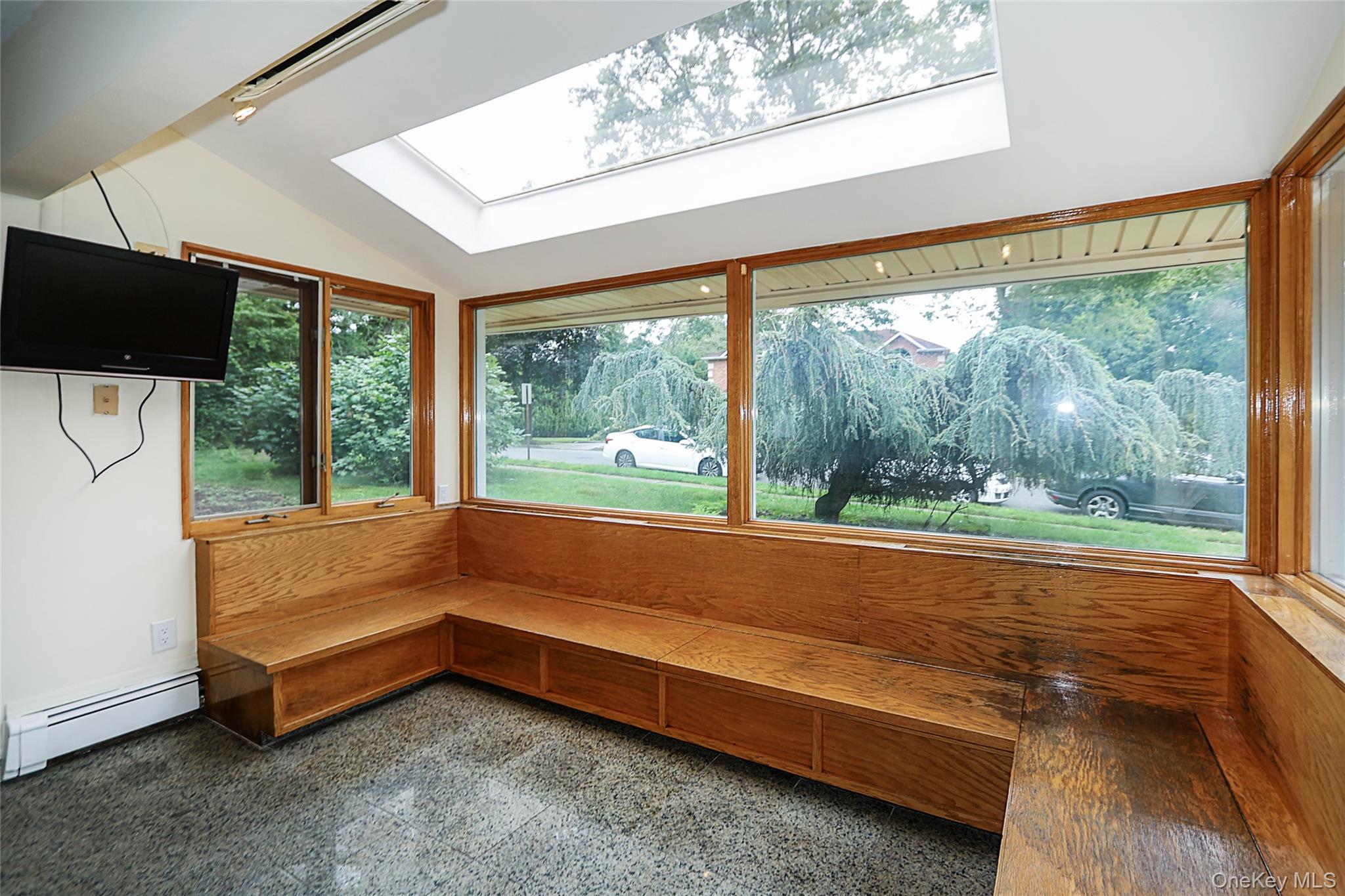 #14 photo, 81 Carriage Lane, ナッソー郡 Roslyn Heights , NY 11577