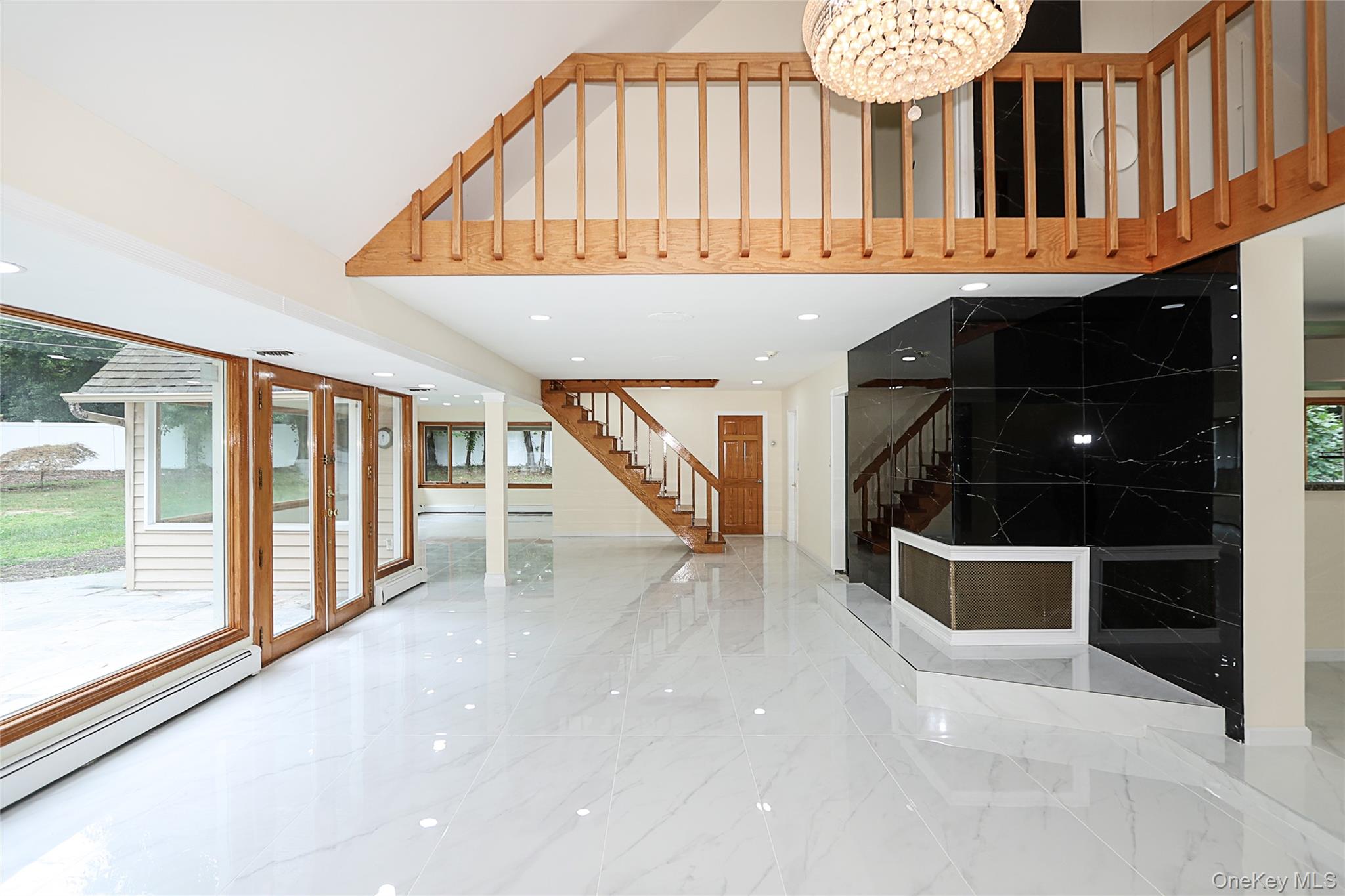 #17 photo, 81 Carriage Lane, ナッソー郡 Roslyn Heights , NY 11577