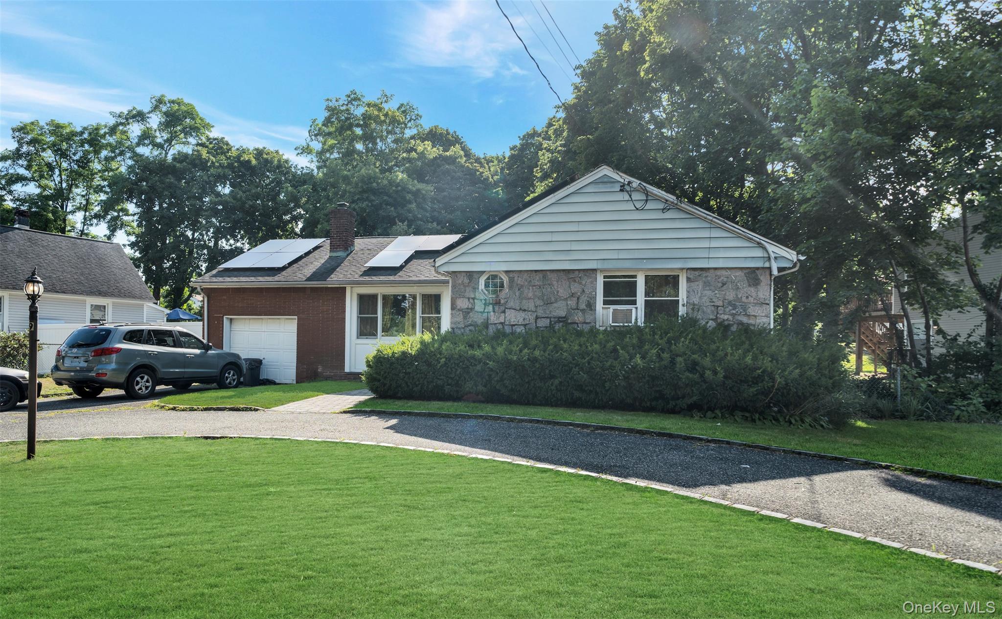 #1 photo, 9 Melville rd N, サフォーク郡 Huntington Station , NY 11746