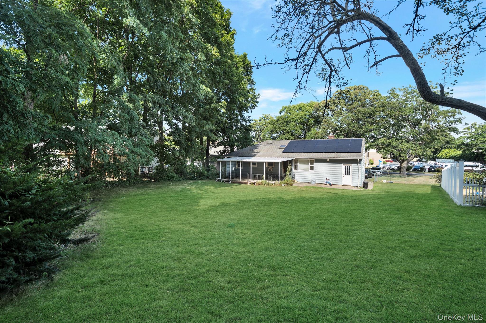 #12 photo, 9 Melville rd N, サフォーク郡 Huntington Station , NY 11746