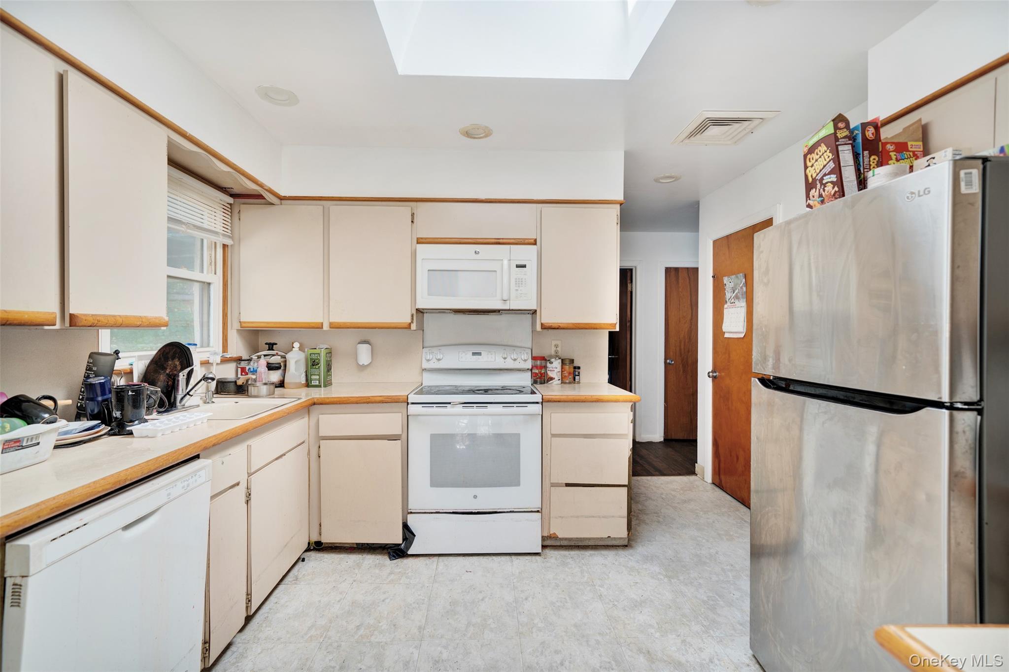 #4 photo, 9 Melville rd N, サフォーク郡 Huntington Station , NY 11746