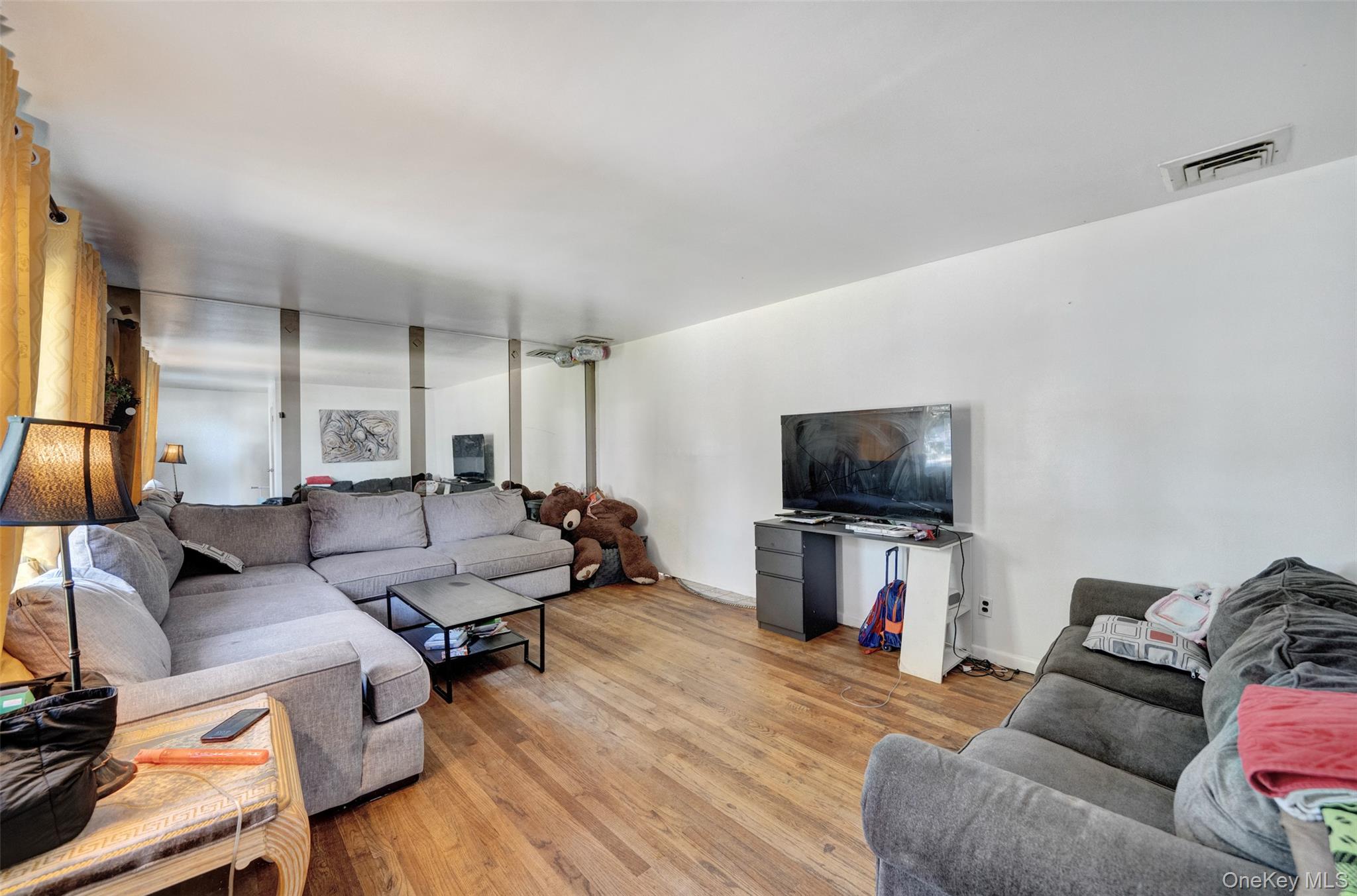 #6 photo, 9 Melville rd N, サフォーク郡 Huntington Station , NY 11746