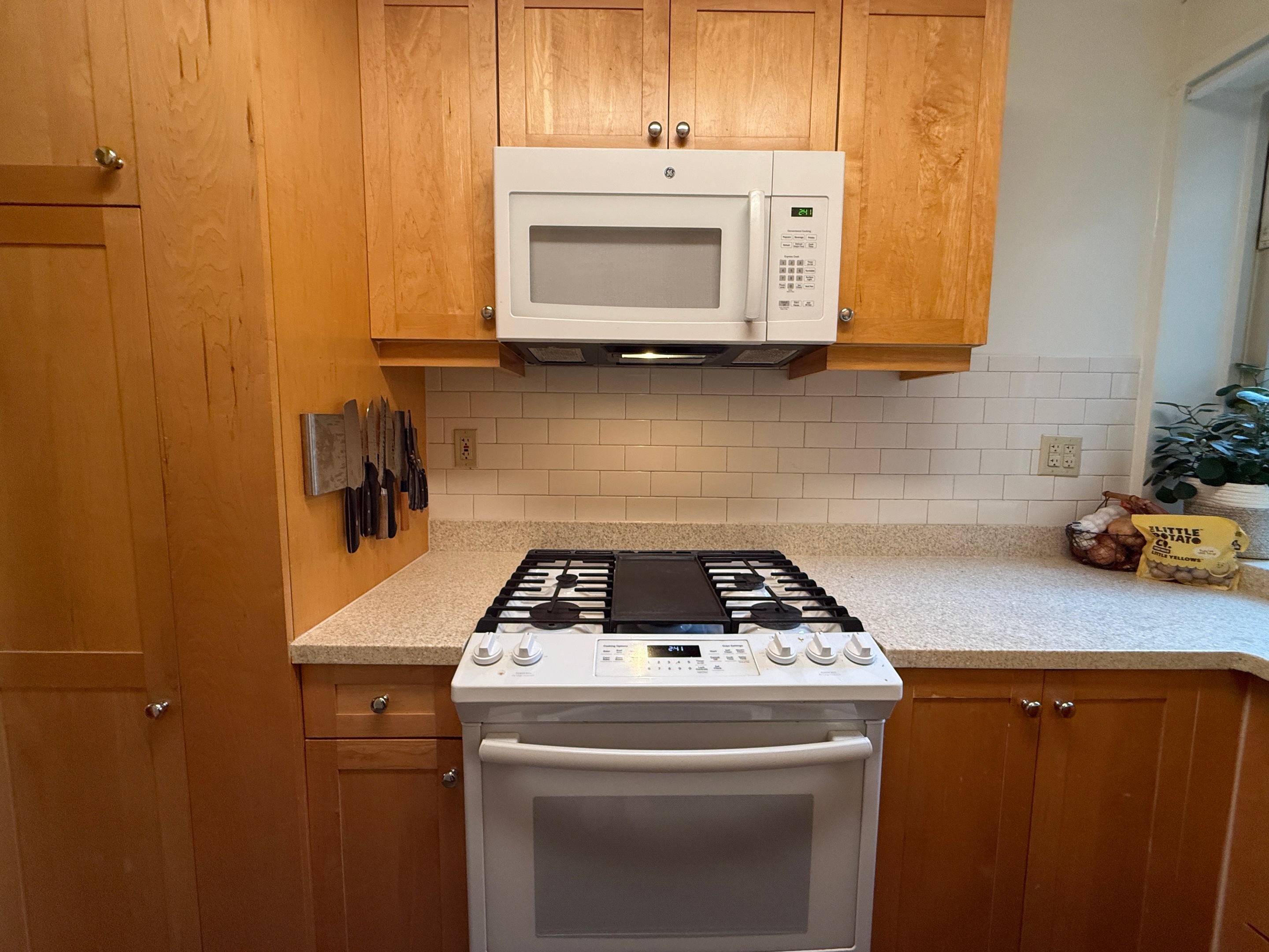 #8 photo, 300 1st Avenue, マンハッタン Stuyvesant Town PCV , NY 10009