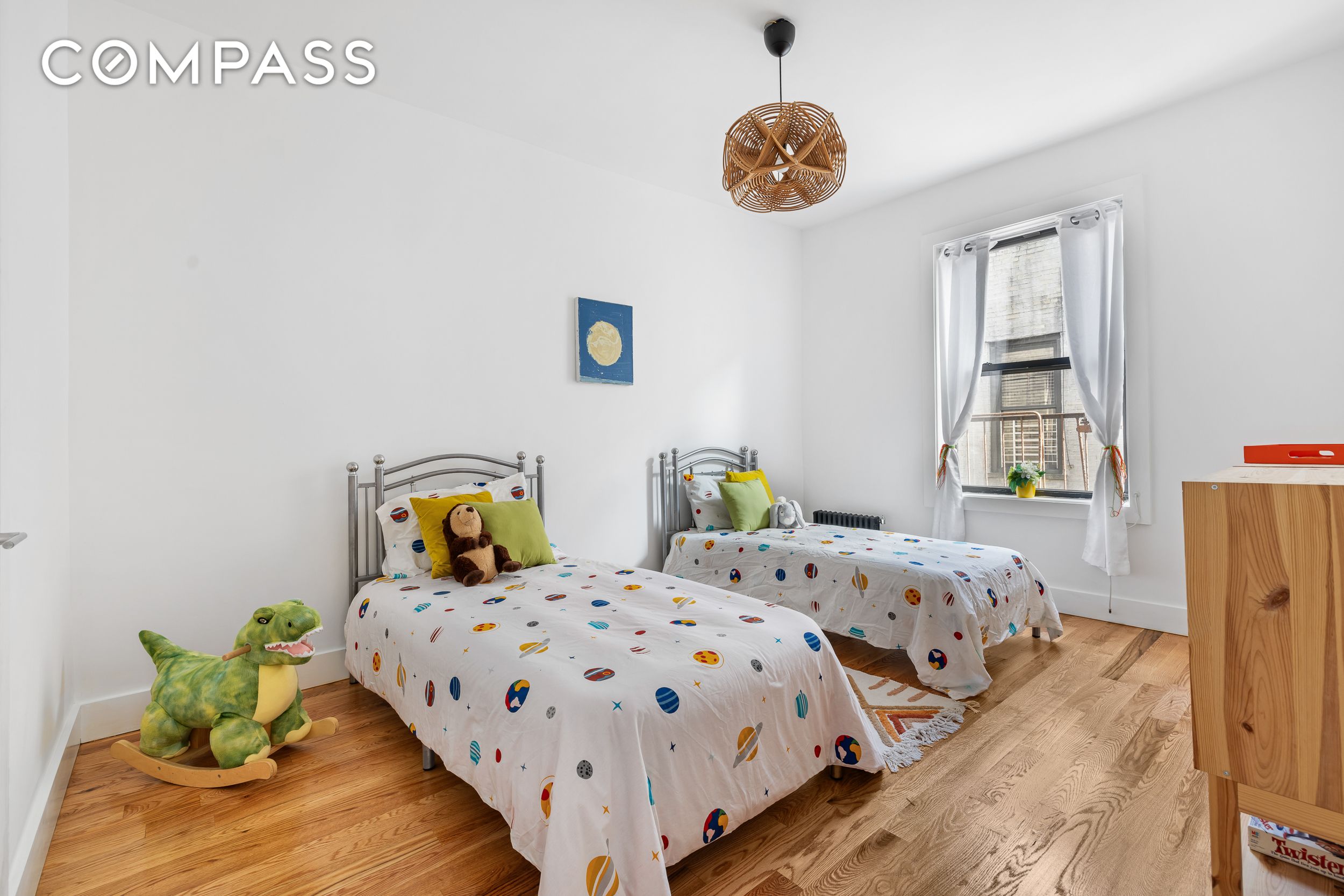 #5 photo, 839 E 19th Street, Midwood , NY 11230