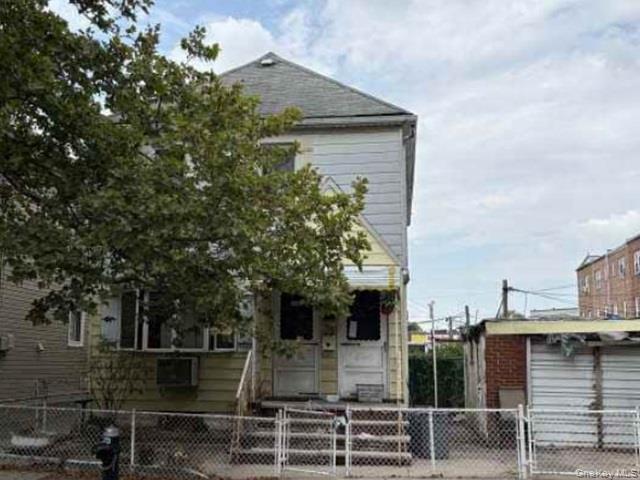 #1 photo, 1906 E 52nd Street, ブルックリン区 Brooklyn , NY 11234