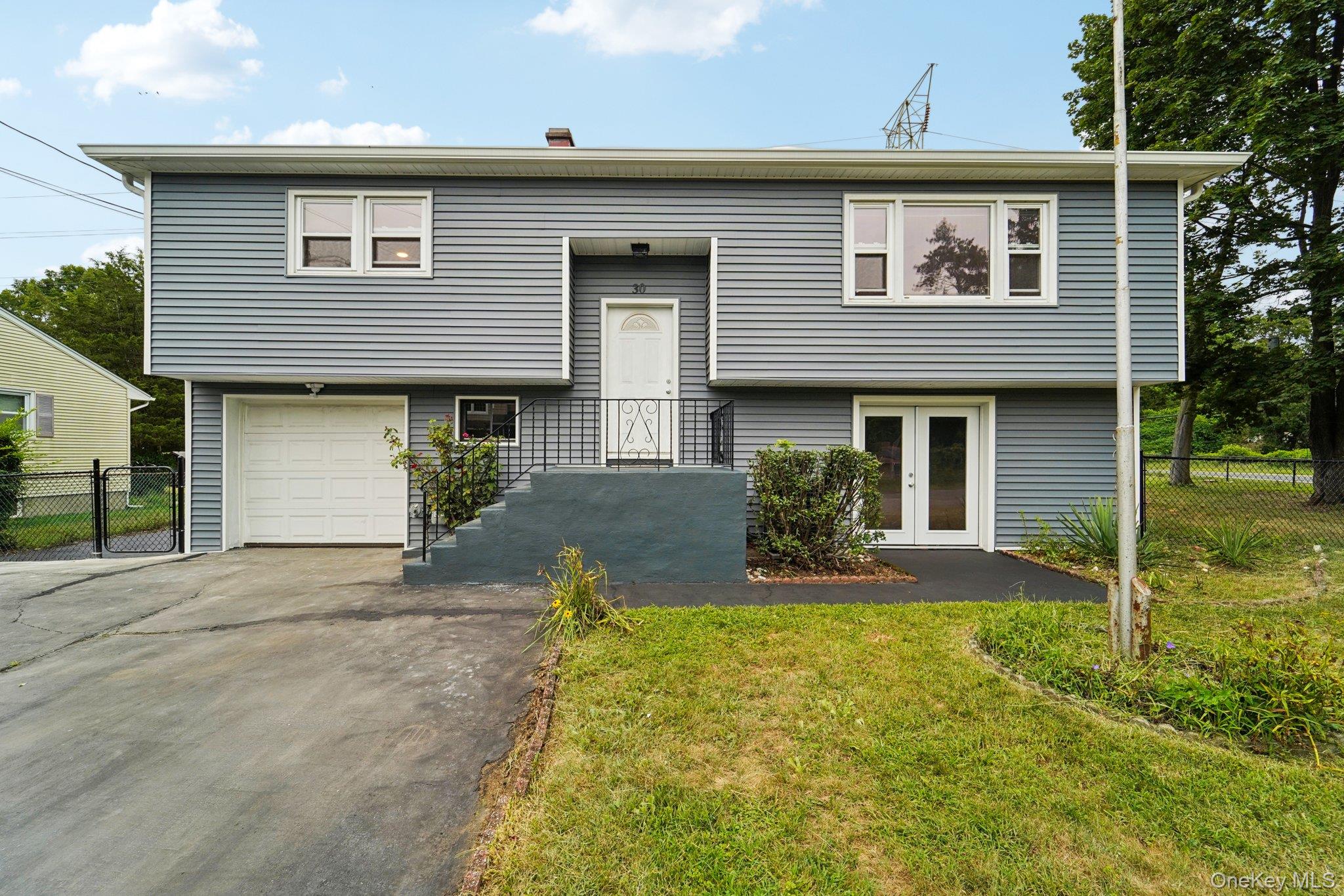 #1 photo, 30 Dogwood Lane, Stony Point , NY 10980