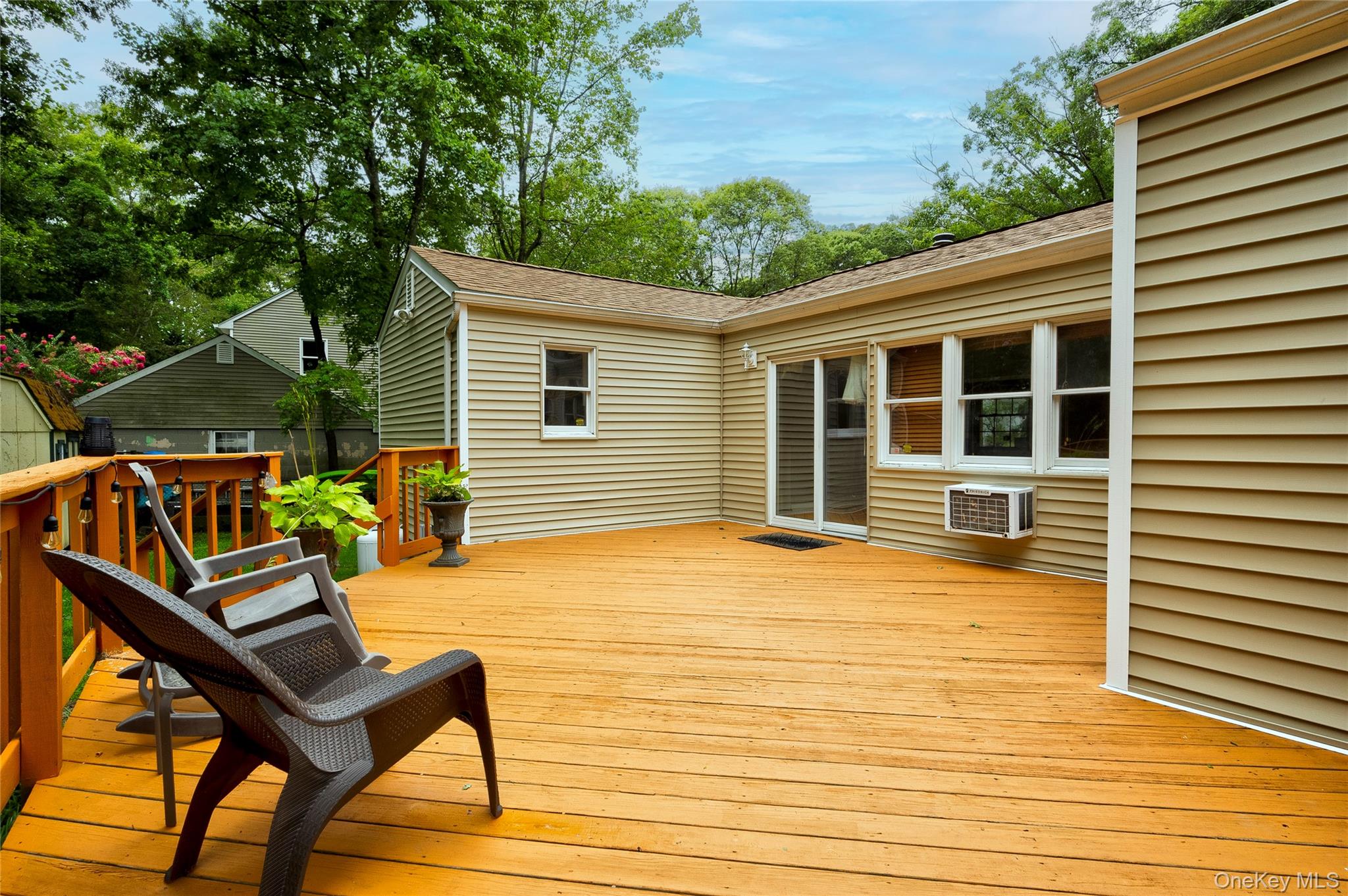 #6 photo, 238 Locust Drive, サフォーク郡 Rocky Point , NY 11778