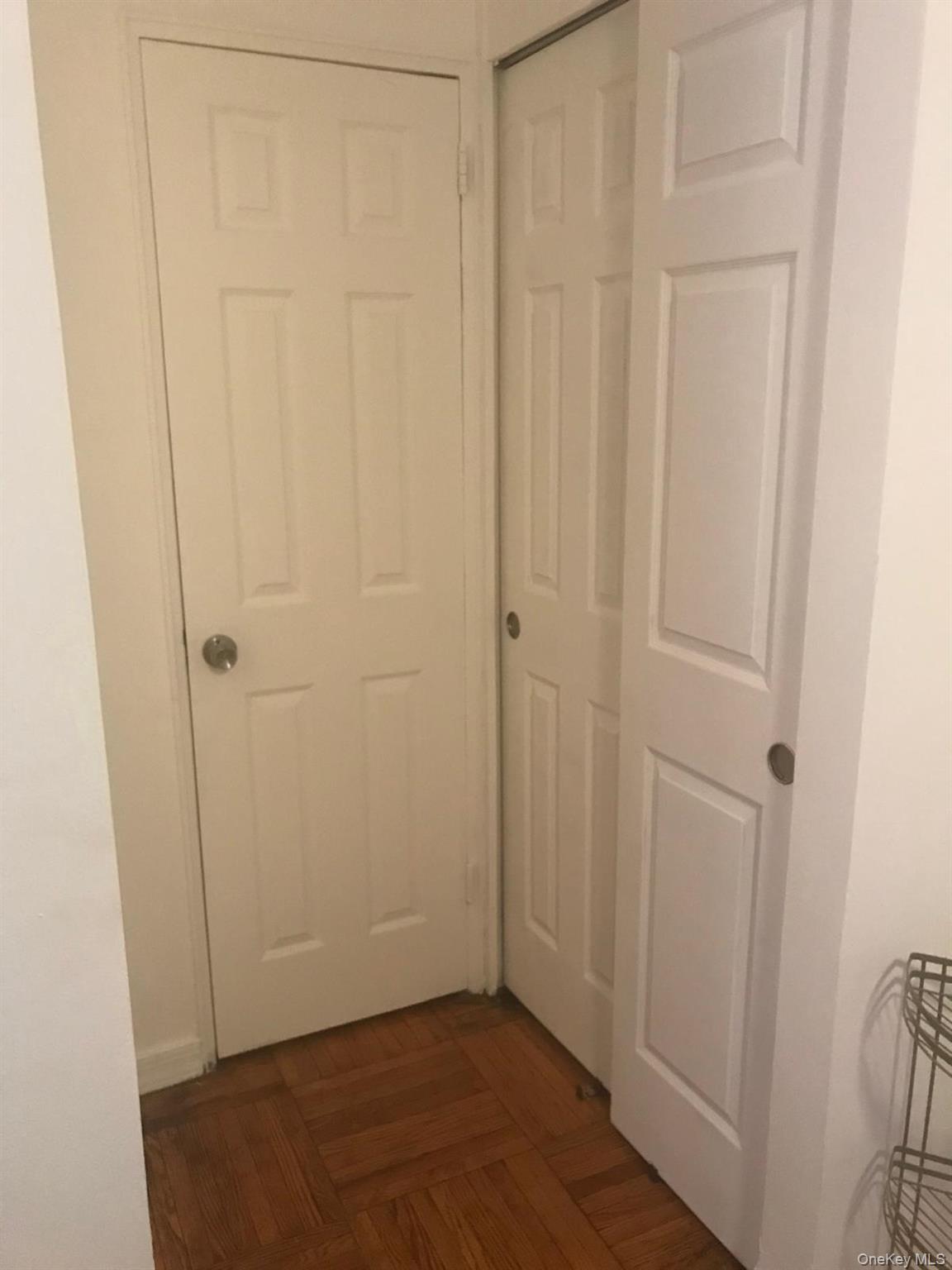 #14 photo, 1332 Metropolitan Avenue, ブロンクス区 Bronx , NY 10462