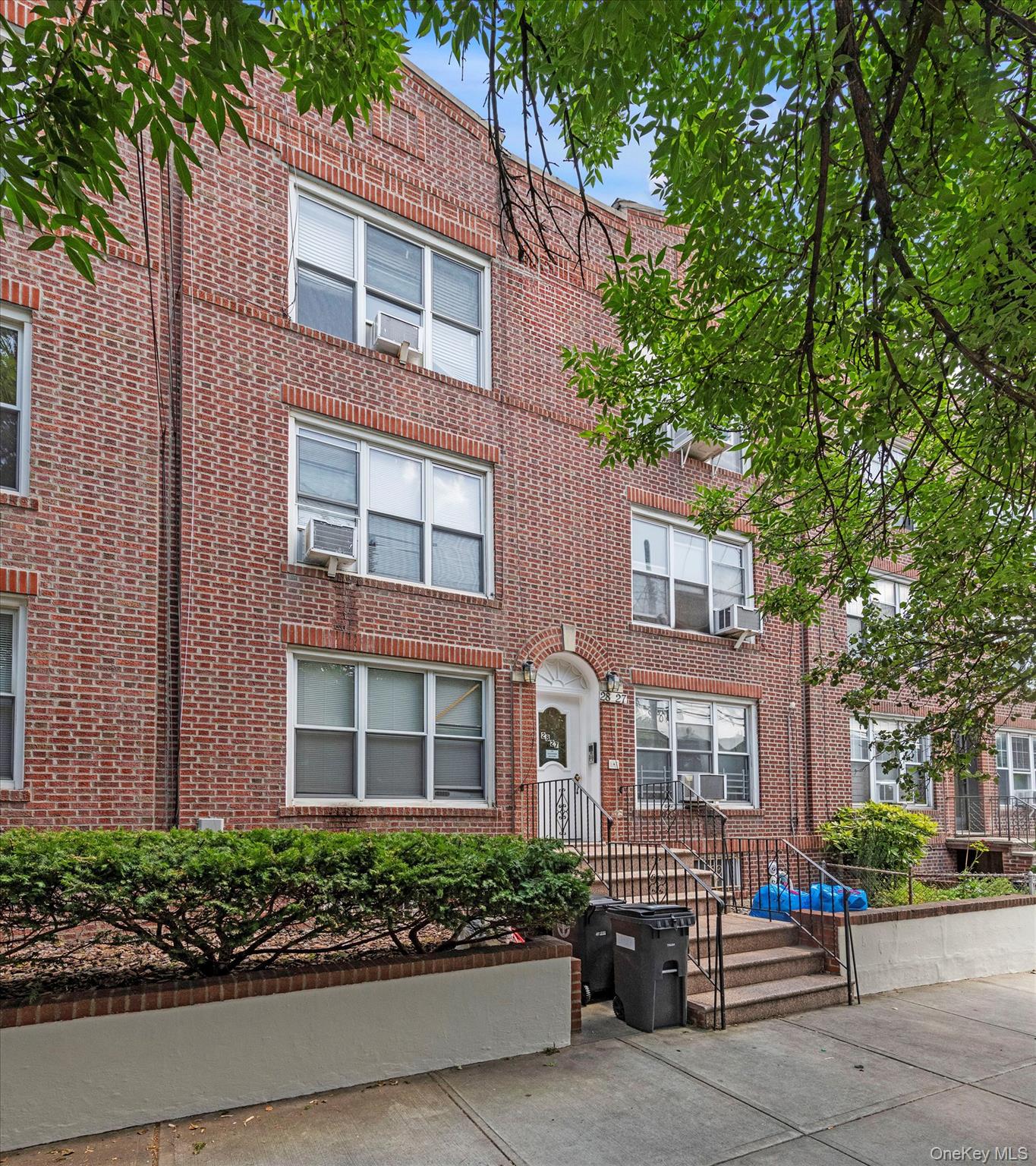 #2 photo, 2827 46th Street, クイーンズ区 Astoria , NY 11103