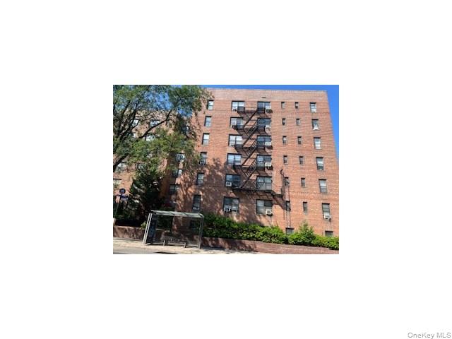#7 photo, 65-10 108TH STREET, クイーンズ区 Forest Hills , NY 11375