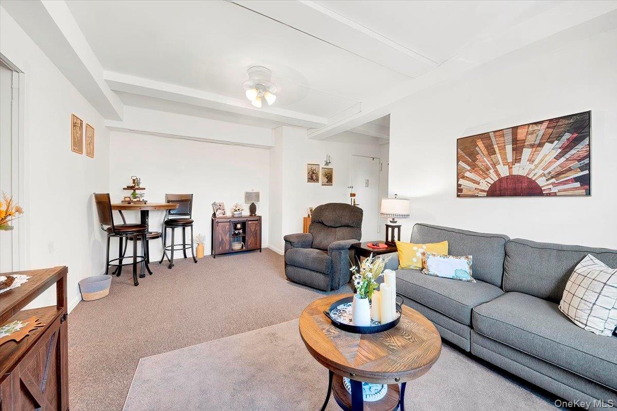 #1 photo, 1595 Metropolitan Avenue, 布朗士 Bronx , NY 10462