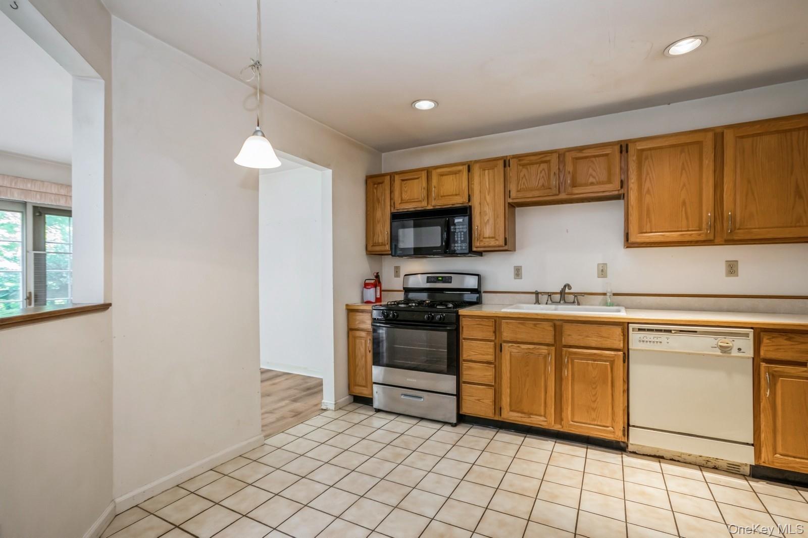 #15 photo, 120 Pinebrook Drive, Hyde Park , NY 12538