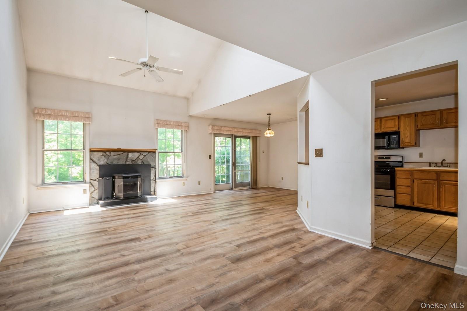 #7 photo, 120 Pinebrook Drive, Hyde Park , NY 12538