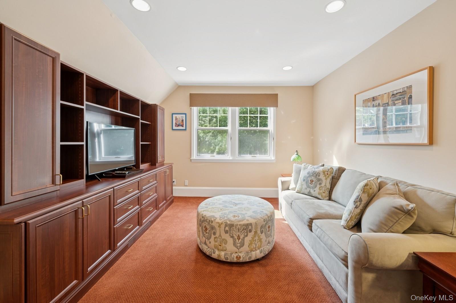 #19 photo, 10 Old Jackson Avenue, Hastings-on-Hudson , NY 10706