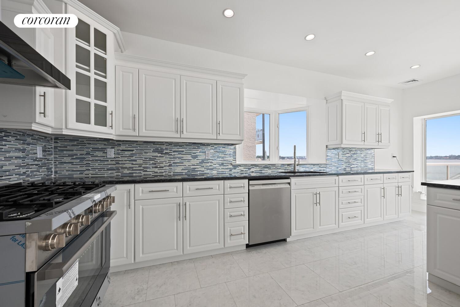 #18 photo, 4 ANGELAS Place, ブロンクス区 Throgs Neck , NY 10465