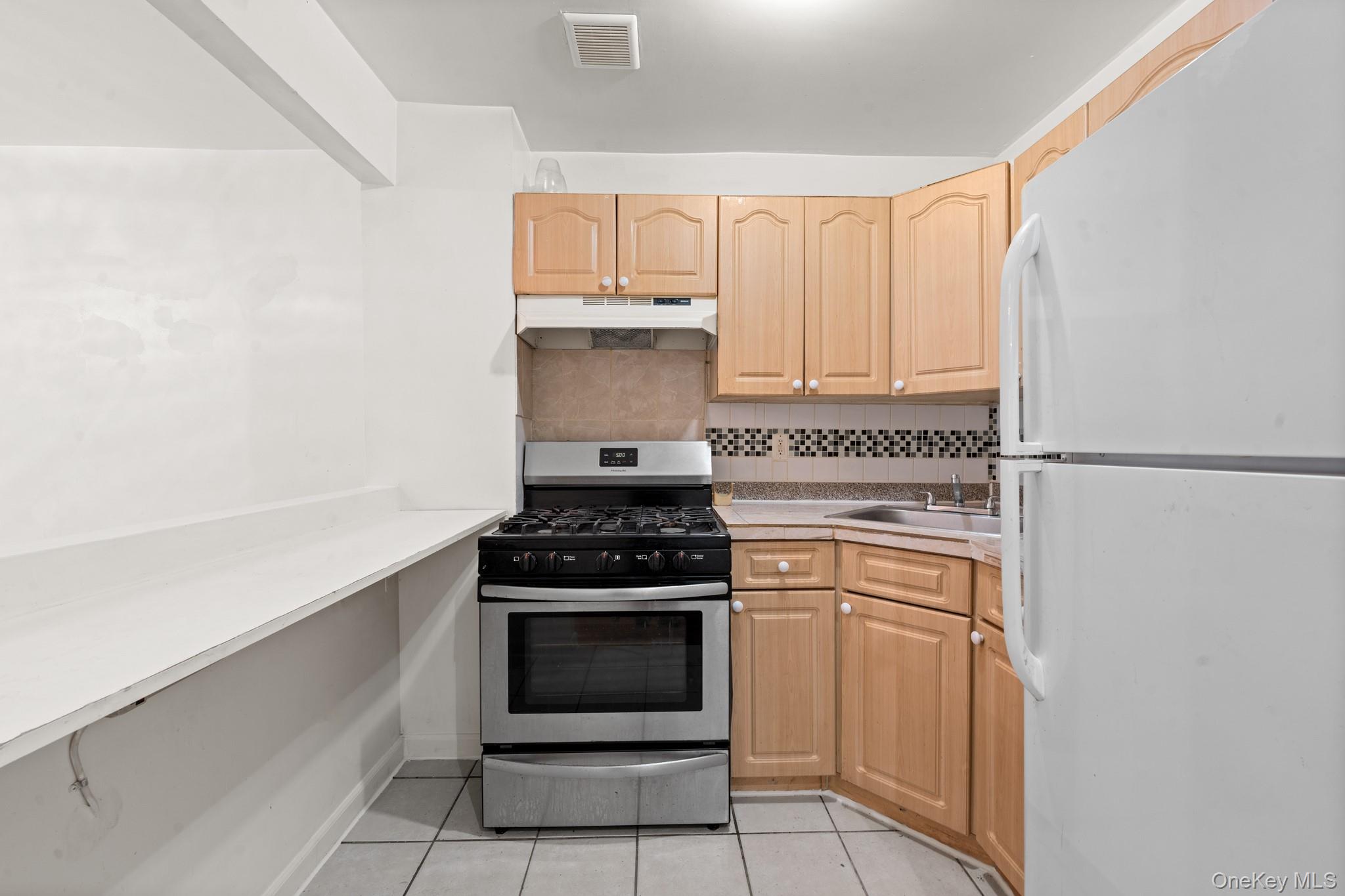 #2 photo, 1604 Brooklyn Avenue, ブルックリン区 Brooklyn , NY 11210