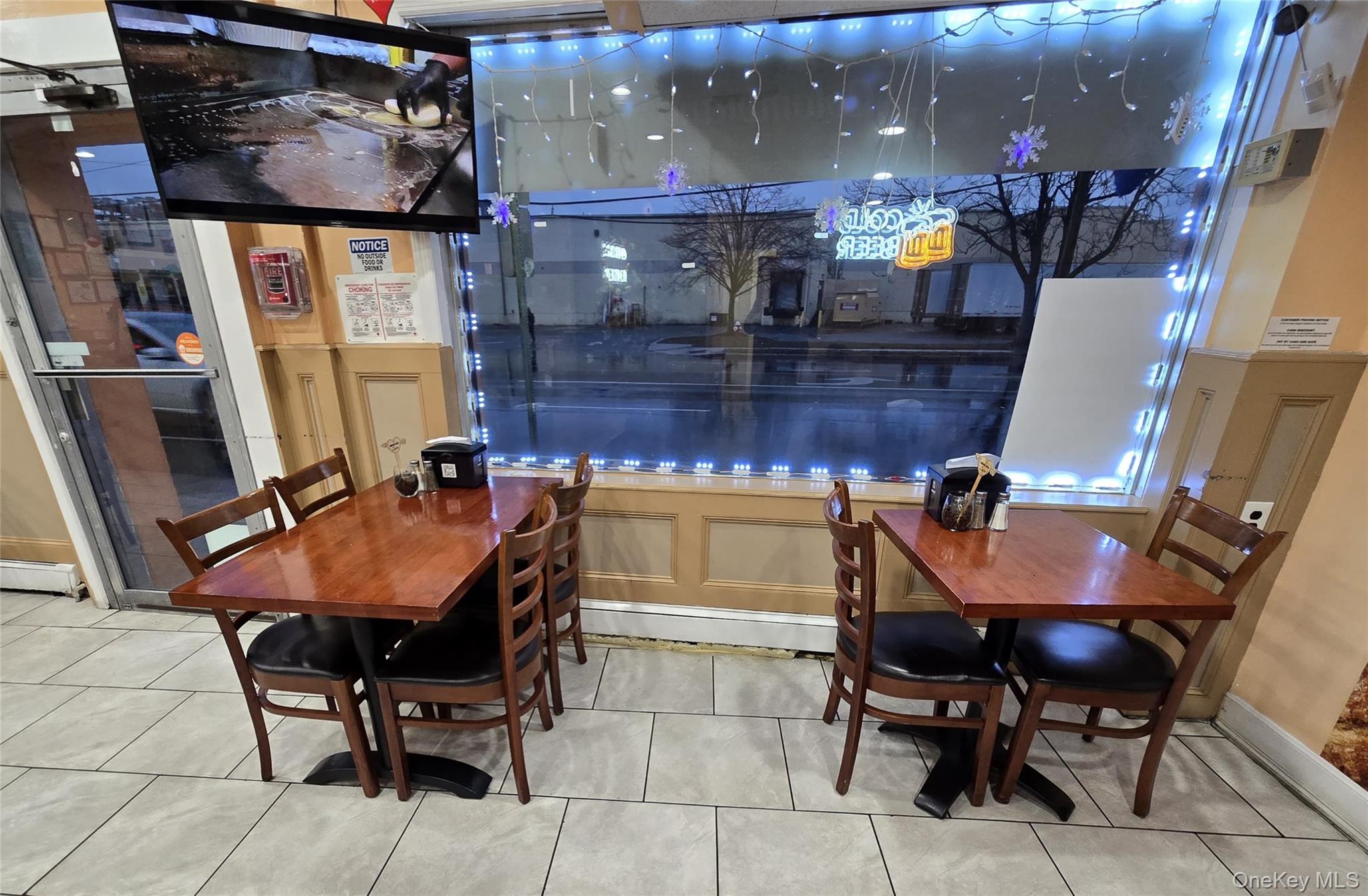 #2 photo, 140 Front Street, ナッソー郡 Hempstead , NY 11550