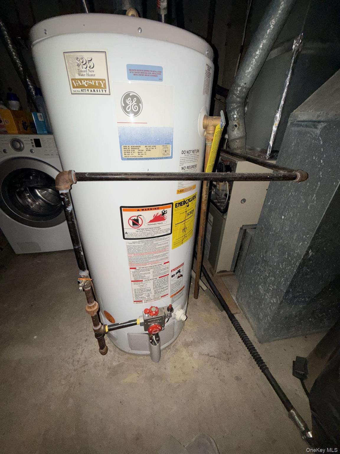 #13 photo, 6 Walnut Street, サフォーク郡 Central Islip , NY 11722