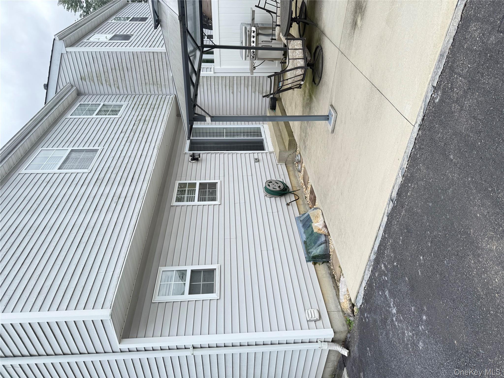 #3 photo, 6 Walnut Street, サフォーク郡 Central Islip , NY 11722