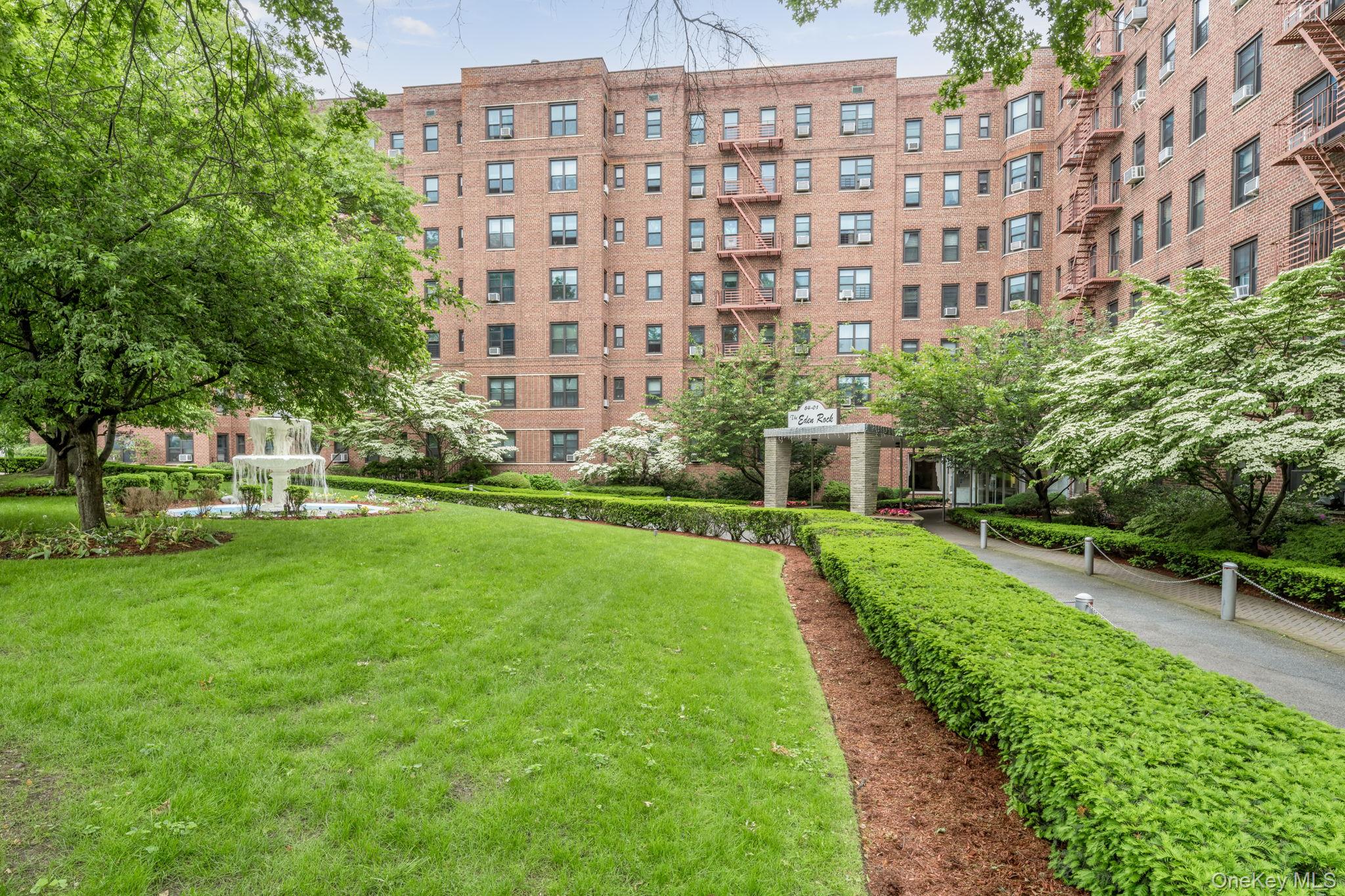 #1 photo, 84-01 Main Street, クイーンズ区 Briarwood , NY 11435