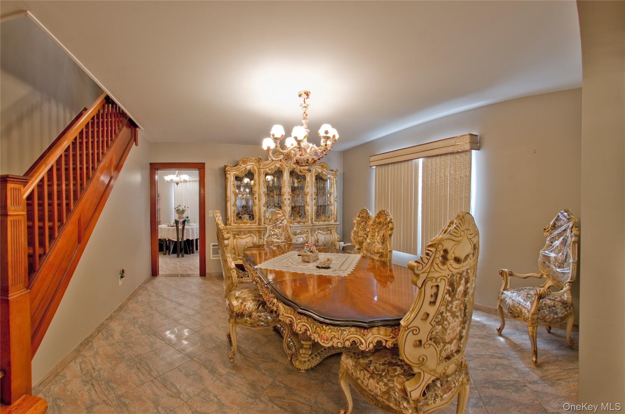 #4 photo, 71-28 66th Drive, クイーンズ区 Middle Village , NY 11379