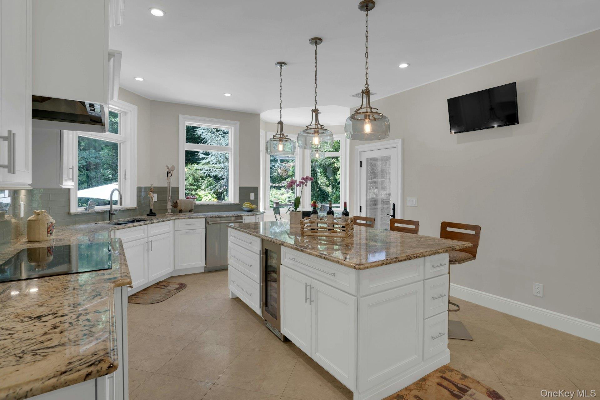 #10 photo, 12 Redwood Drive, サフォーク郡 Dix Hills , NY 11746