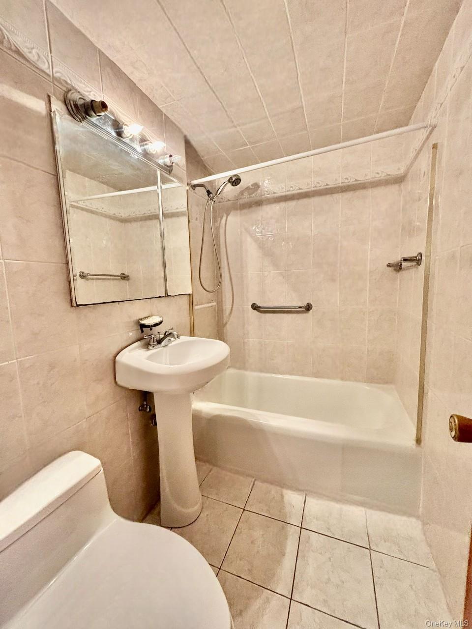 #7 photo, 98-20 62 Drive, クイーンズ区 Rego Park , NY 11374