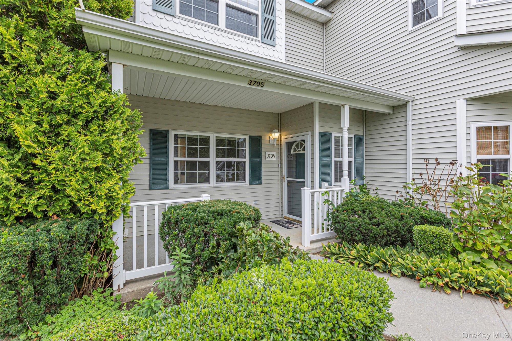 #1 photo, 3705 Amen Corner, सफ़ोक काउंटी Riverhead , NY 11901