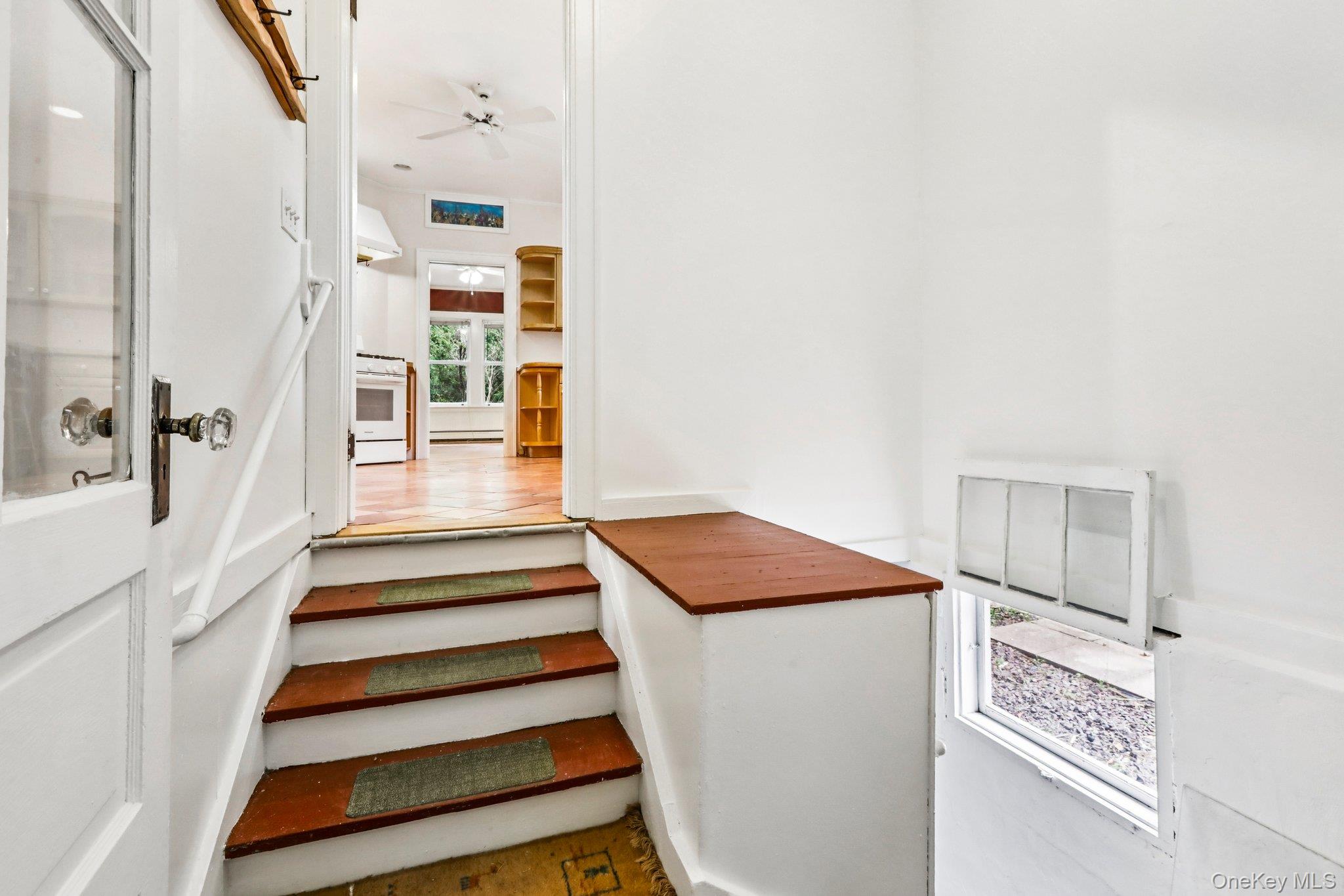 #13 photo, 4320 Us Highway 209, Stone Ridge , NY 12484