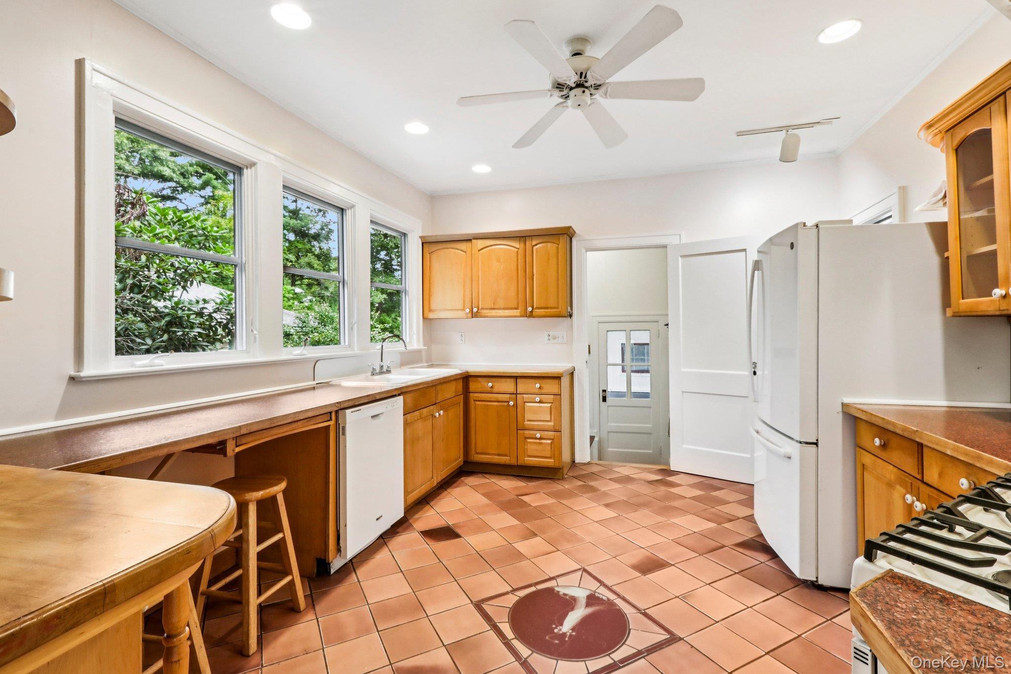 #14 photo, 4320 Us Highway 209, Stone Ridge , NY 12484