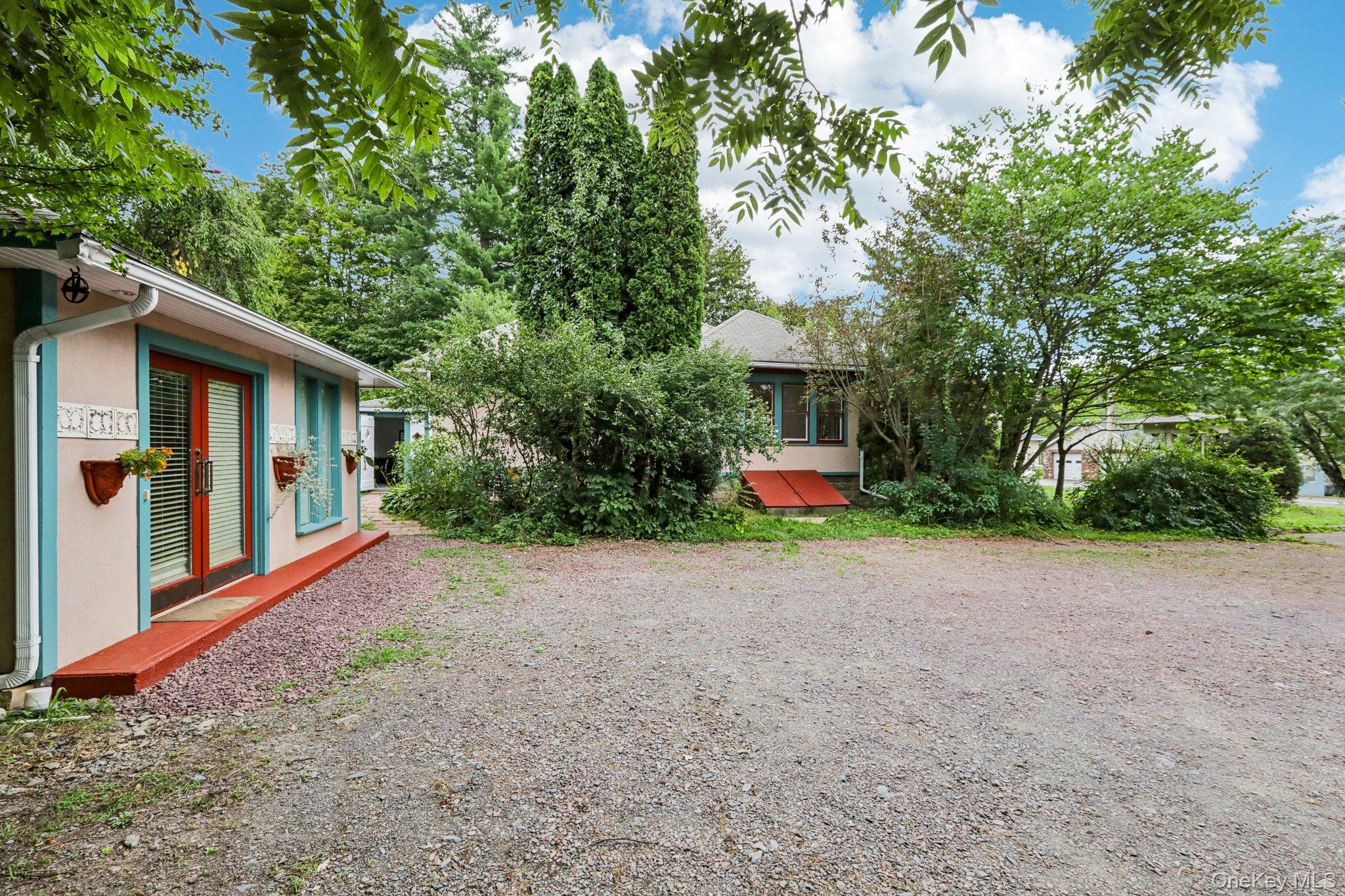 #20 photo, 4320 Us Highway 209, Stone Ridge , NY 12484