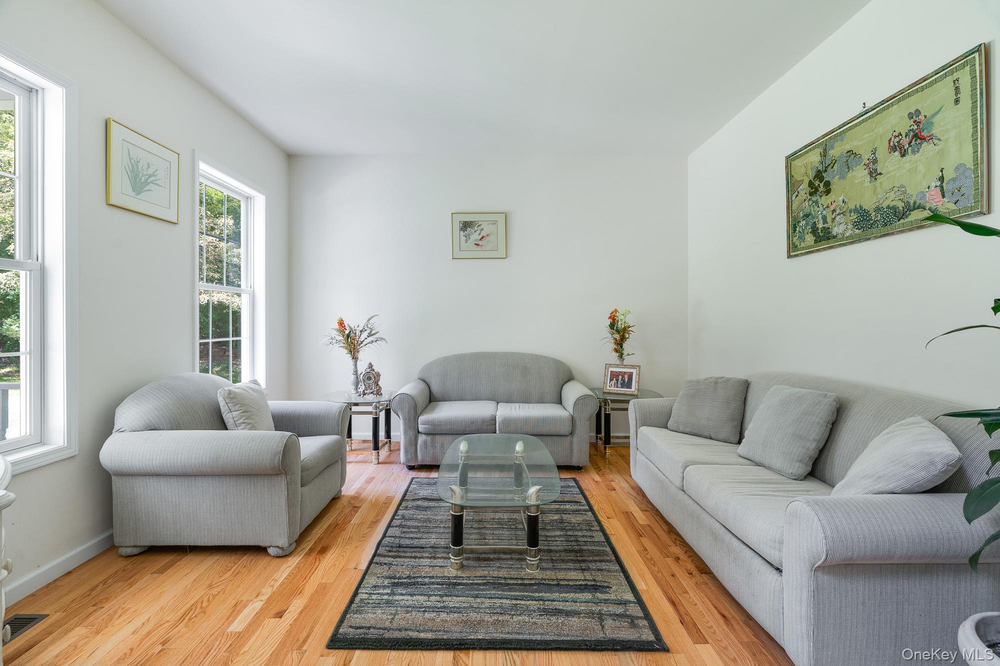 #5 photo, 127 Shagbark Lane, Hopewell Junction , NY 12533