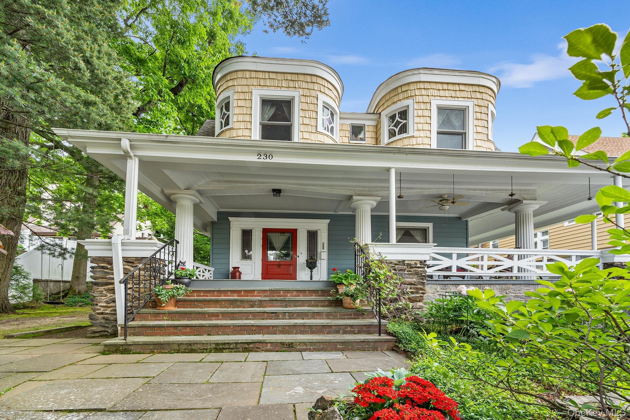 #1 photo, 230 Van Cortlandt Park Avenue, Yonkers , NY 10705