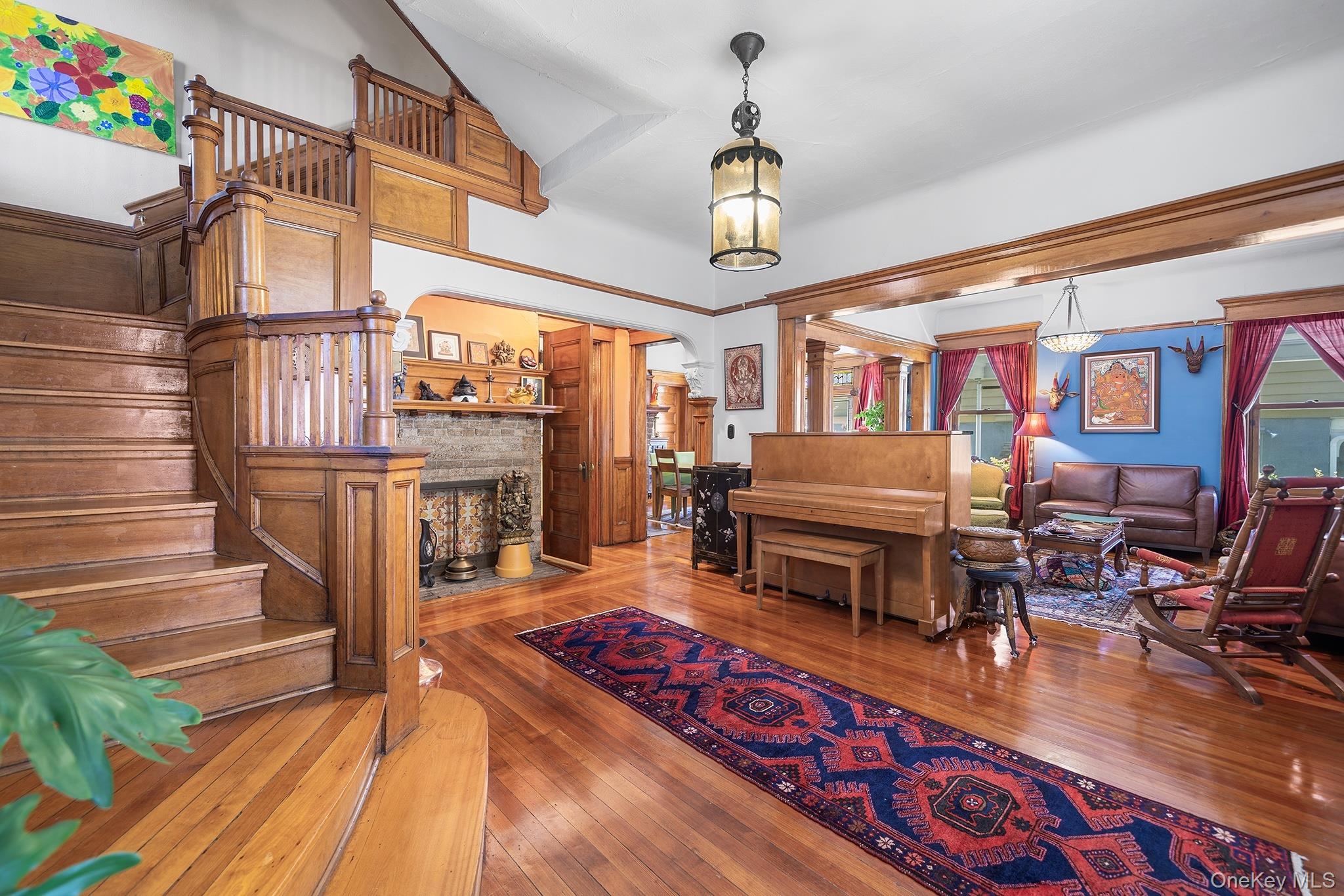 #5 photo, 230 Van Cortlandt Park Avenue, Yonkers , NY 10705