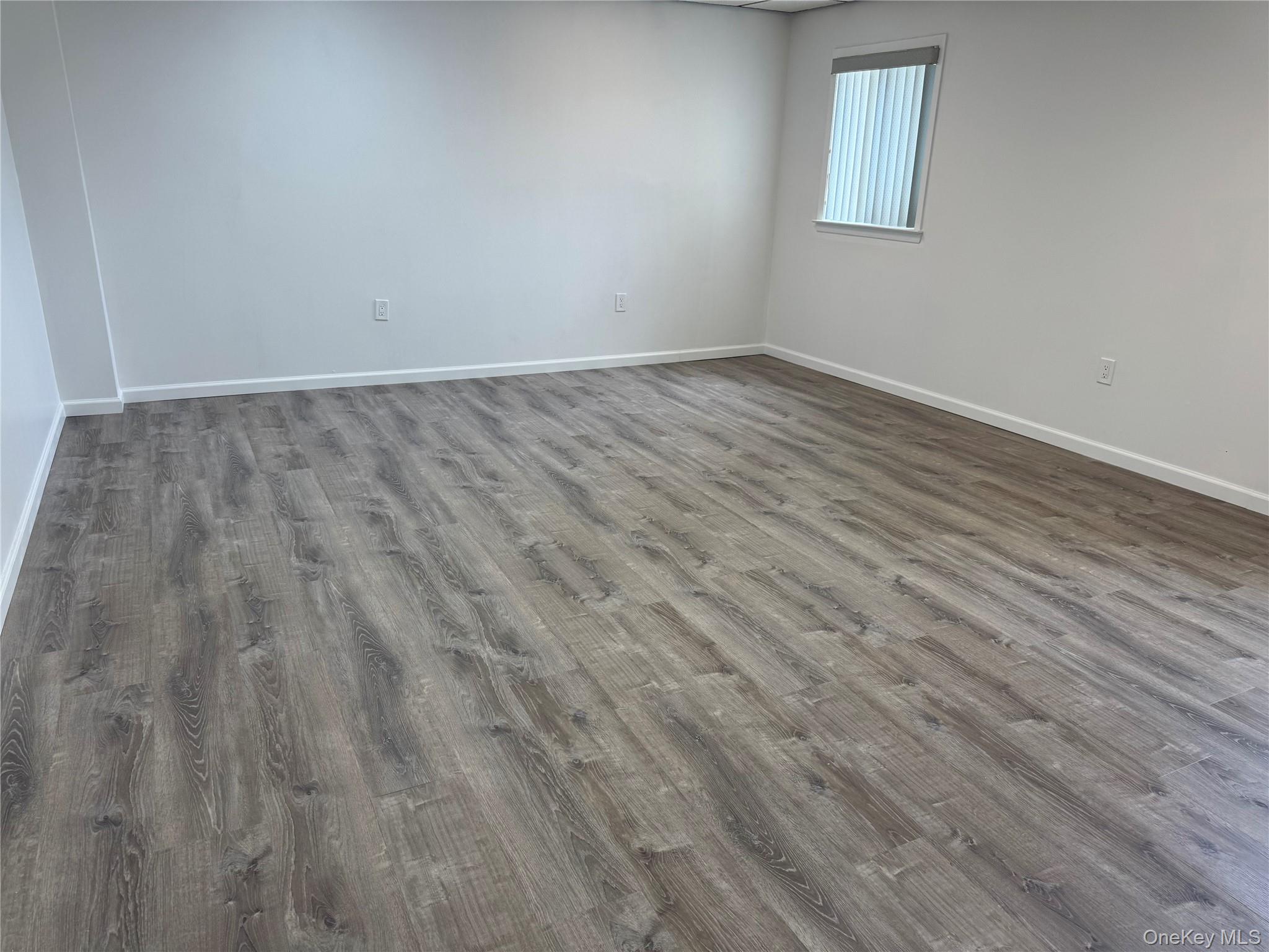 #4 photo, 387A Jericho Turnpike, ナッソー郡 Floral Park , NY 11001