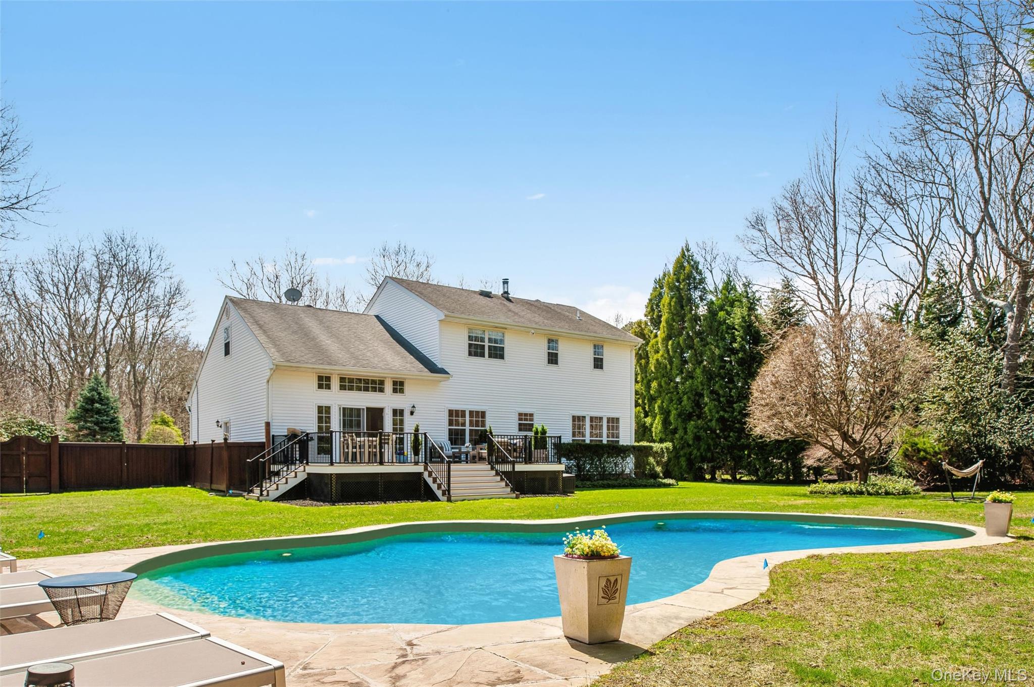 #1 photo, 39 Hollow Lane, サフォーク郡 Westhampton , NY 11977