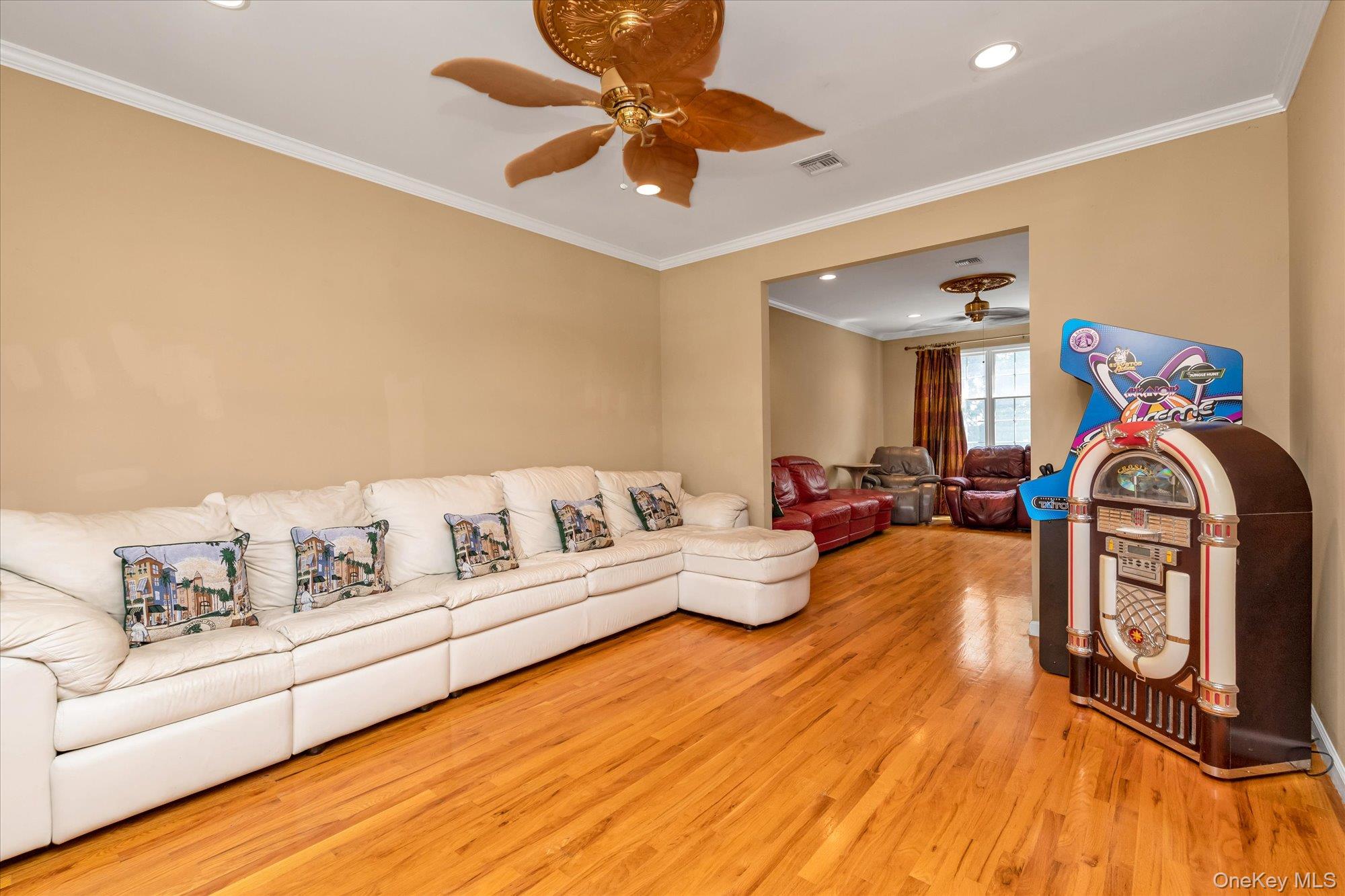 #3 photo, 1674 Birch Drive, ナッソー郡 Merrick , NY 11566