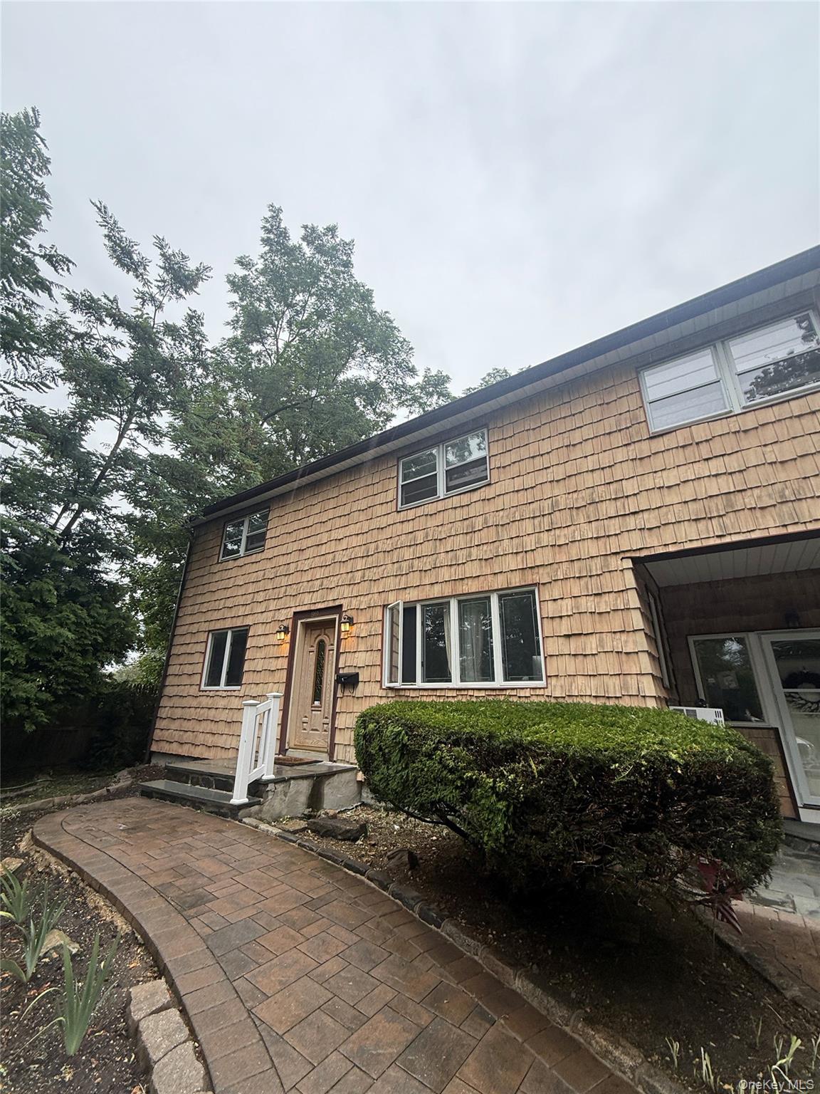 #1 photo, 99 Searingtown Road, 长岛 Albertson , NY 11507