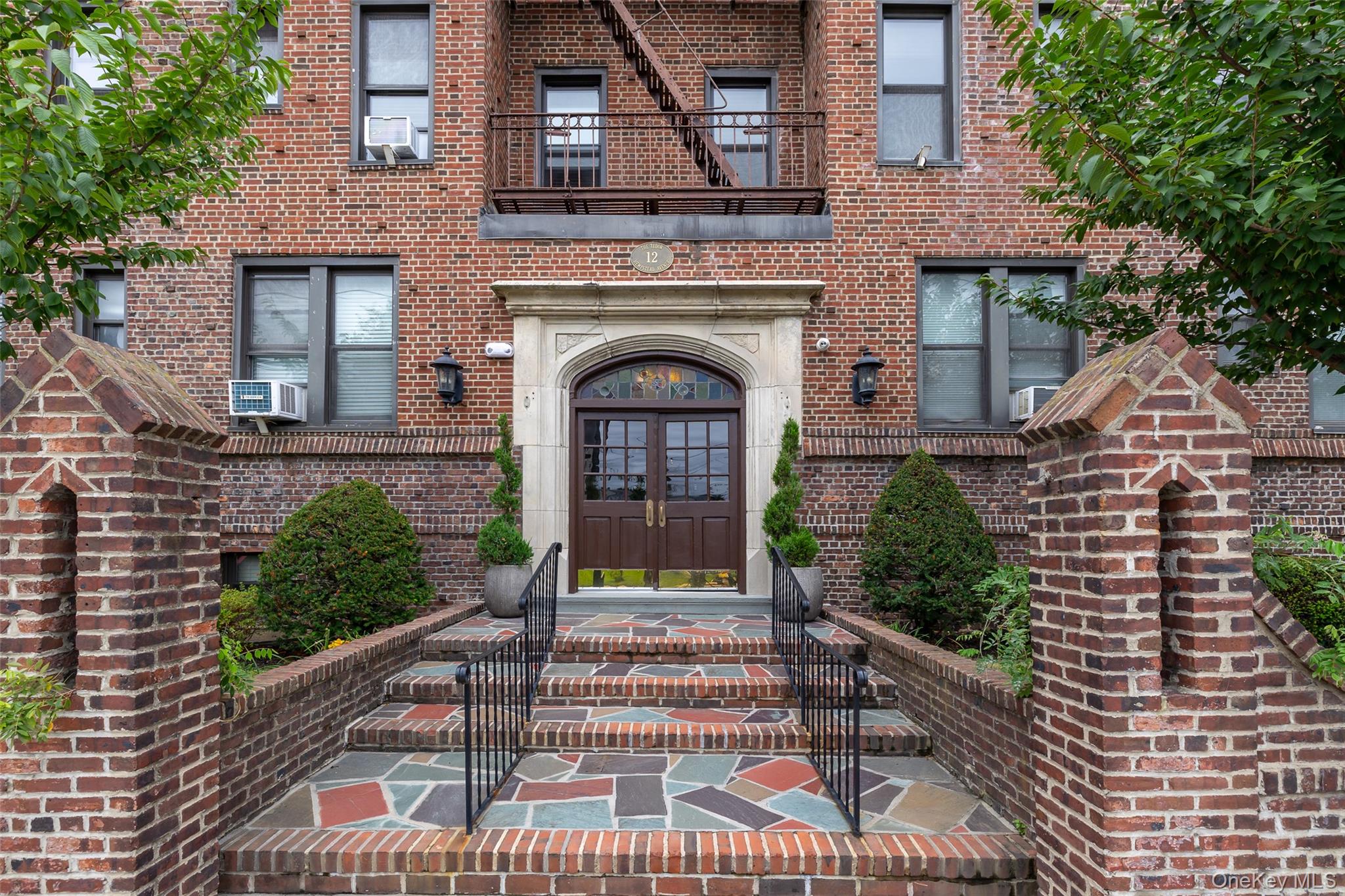 #17 photo, 12 Hempstead Avenue, ナッソー郡 Rockville Centre , NY 11570