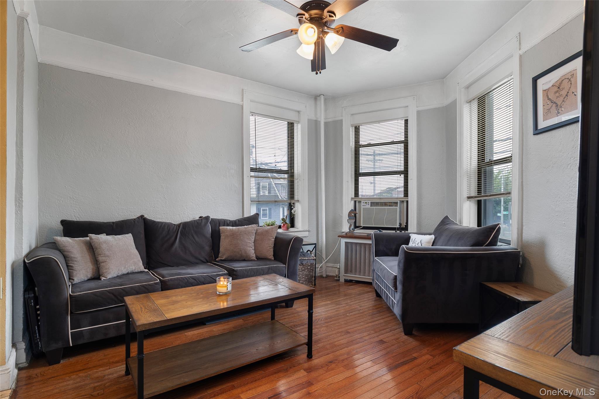 #7 photo, 12 Hempstead Avenue, ナッソー郡 Rockville Centre , NY 11570