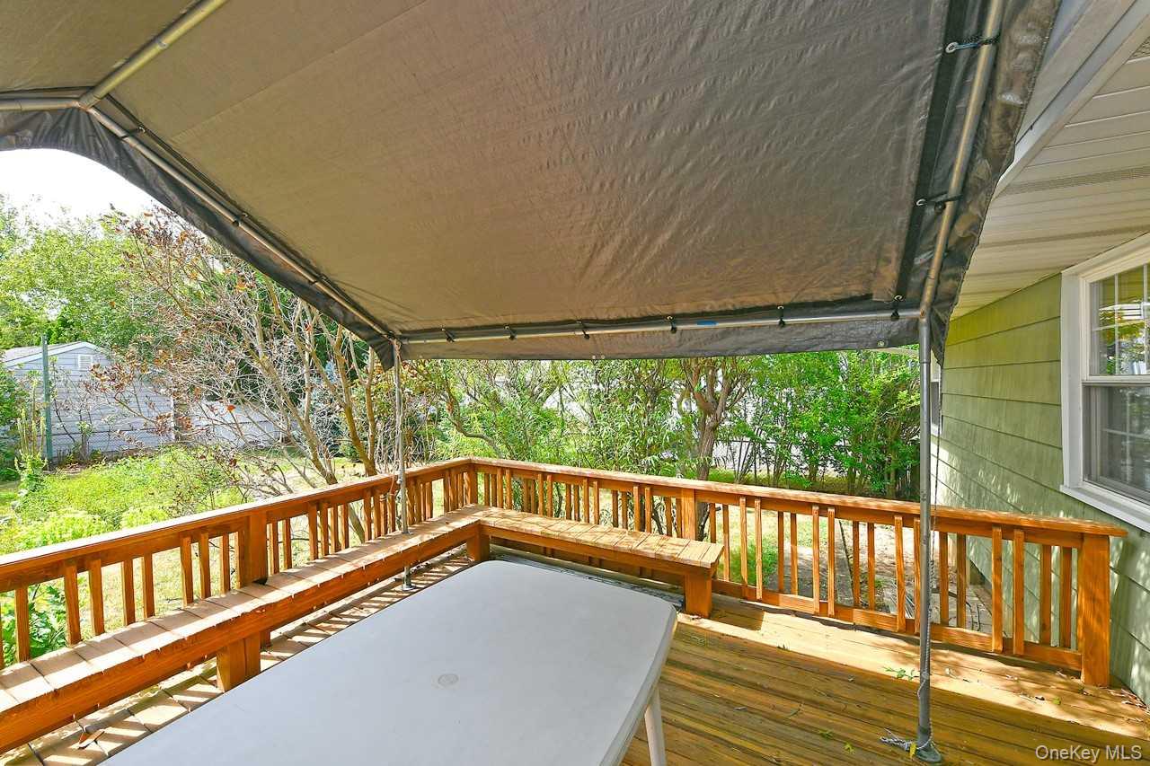 #20 photo, 1914 Bergen Street, Bellmore , NY 11710