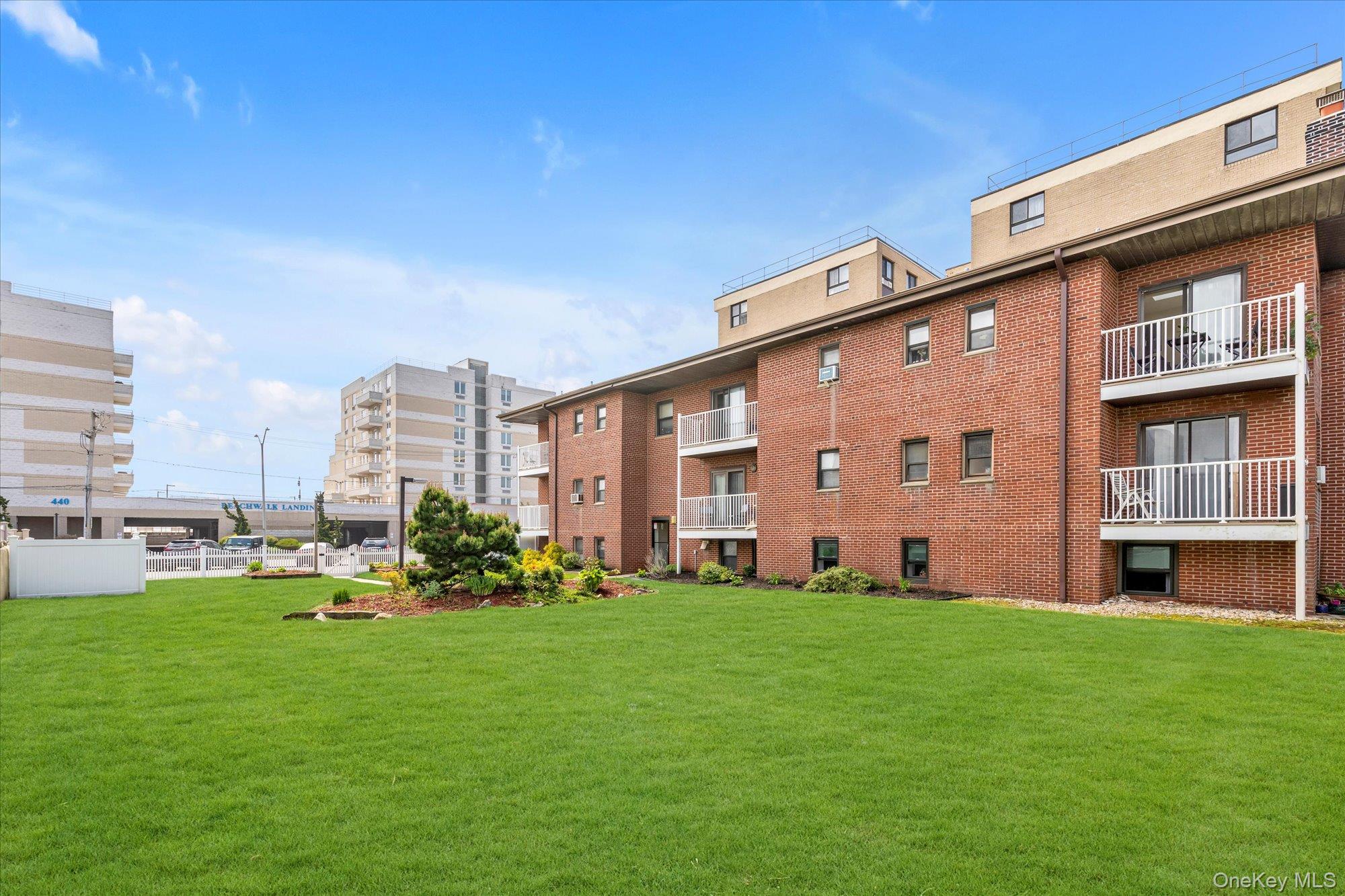 #15 photo, 475 Broadway, ナッソー郡 Long Beach , NY 11561