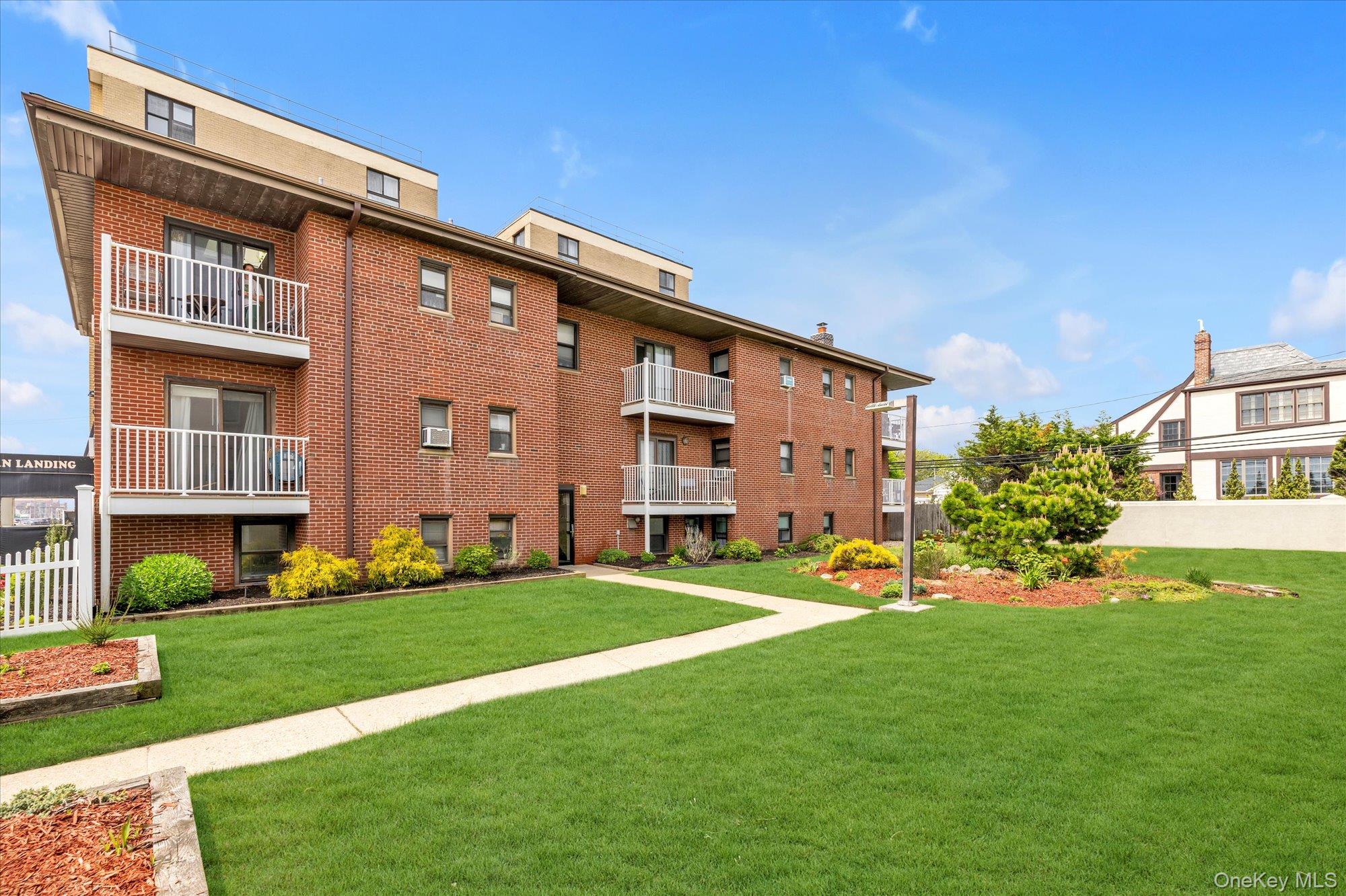 #16 photo, 475 Broadway, ナッソー郡 Long Beach , NY 11561