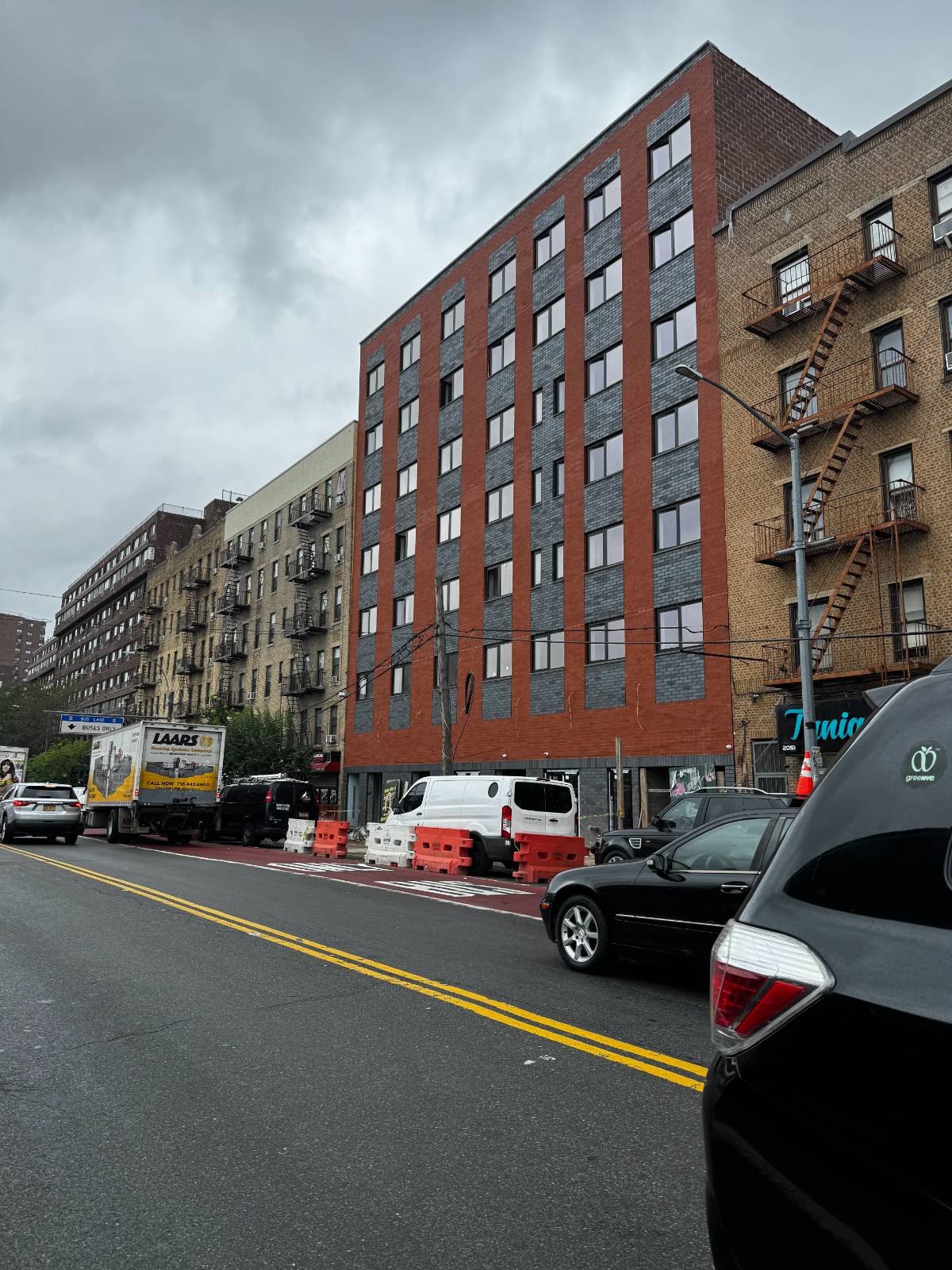 #1 photo, 2043 webster ave, #commercial, ブロンクス区 Fordham Heights , NY 10457