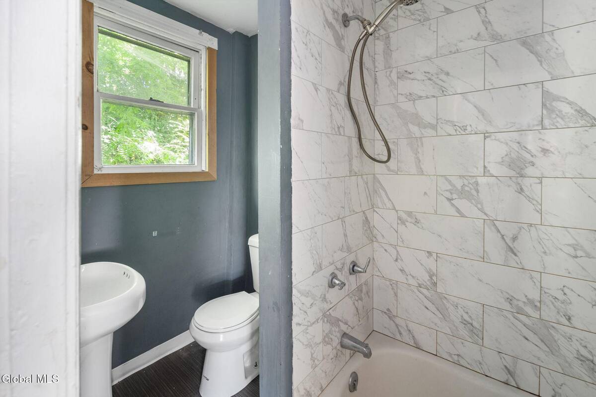 #20 photo, 48 Center Street, Fonda , NY 12068