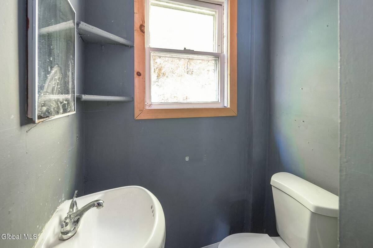 #21 photo, 48 Center Street, Fonda , NY 12068