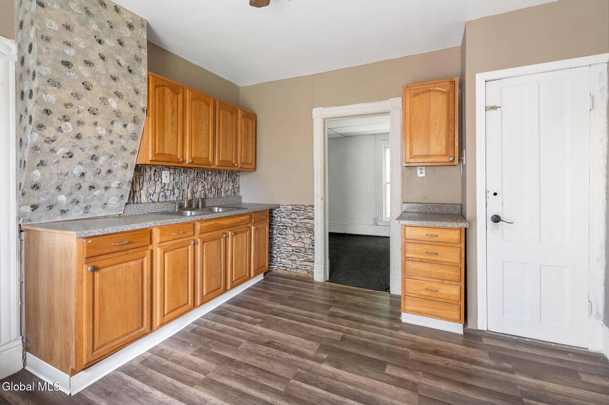 #33 photo, 48 Center Street, Fonda , NY 12068